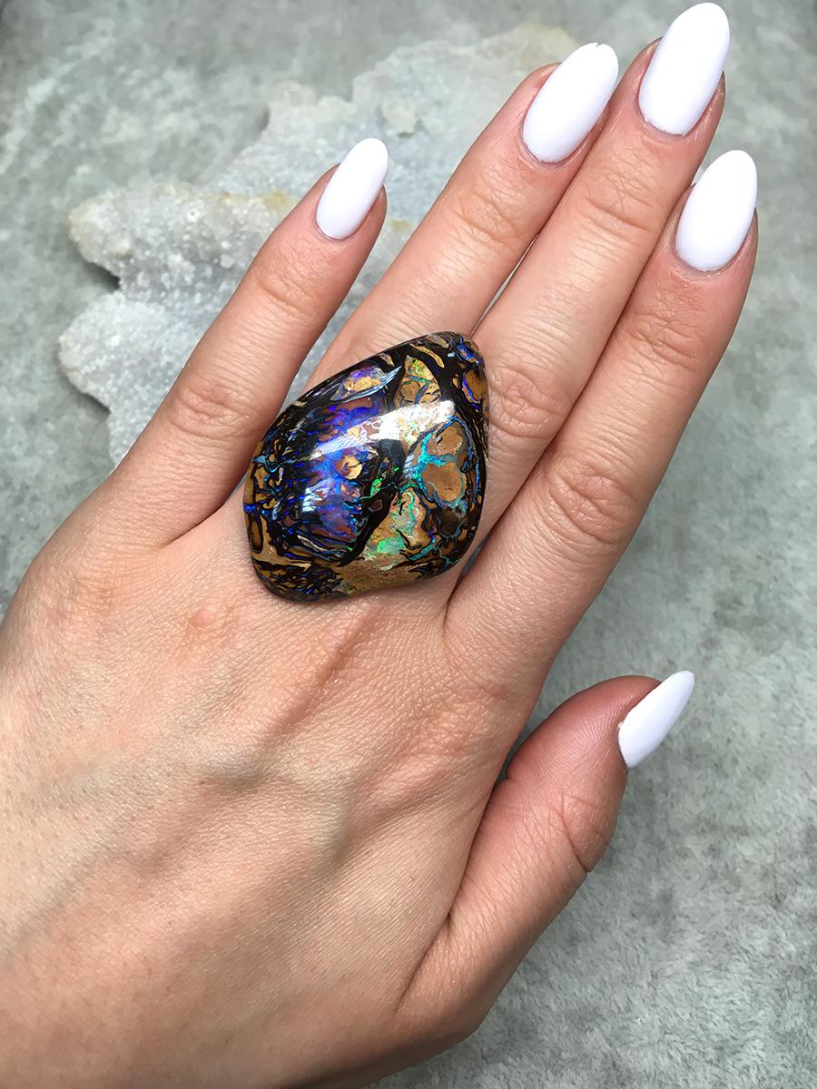 81 ct Boulder Opal large gemstone In New Condition For Sale In Berlin, DE
