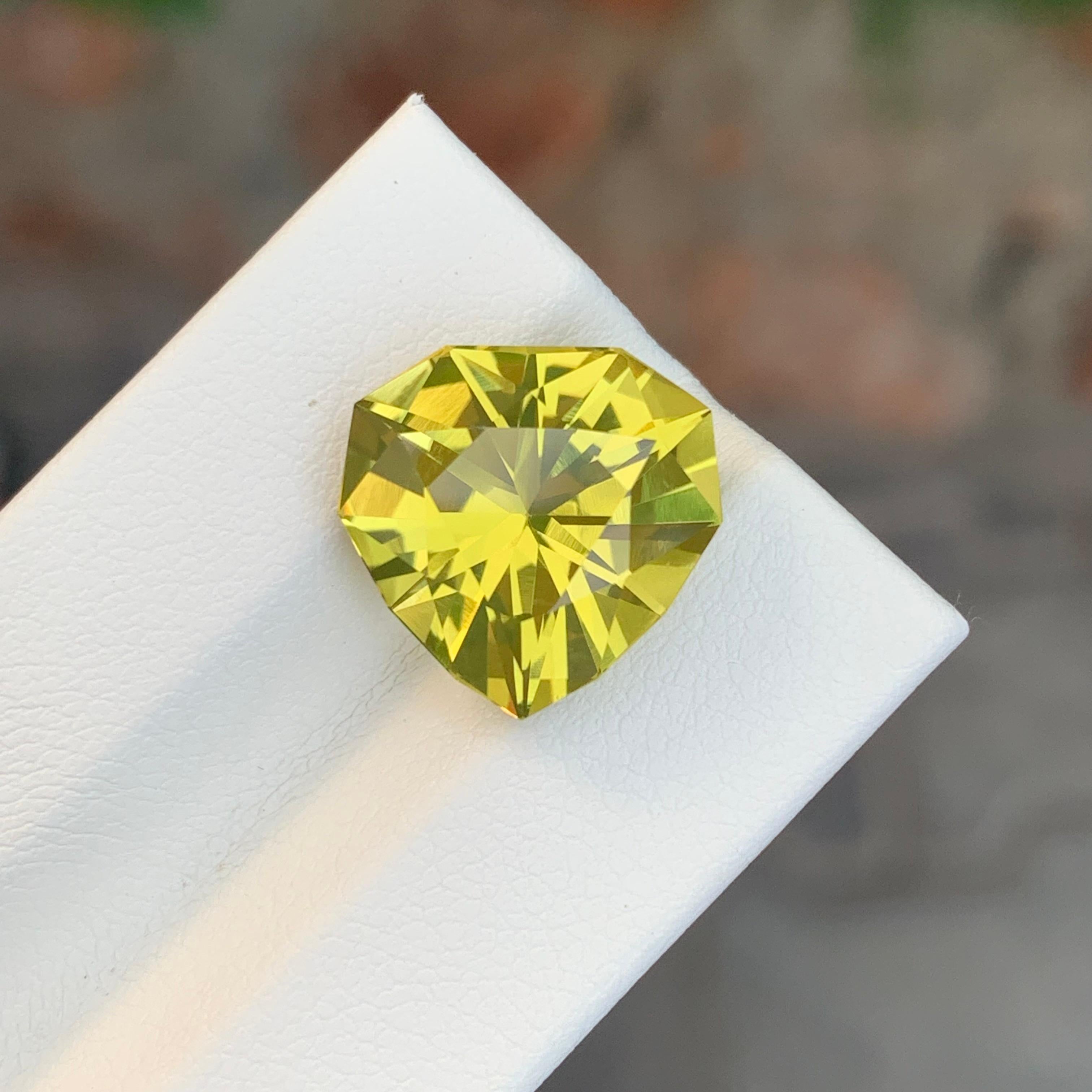 8.10 Carat Natural Loose Lemon Quartz Heart Shape Gem Neuf - En vente à Peshawar, PK