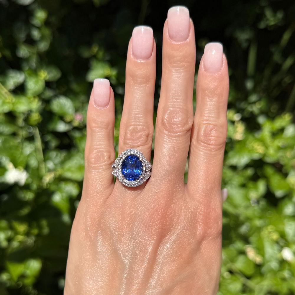 Moderniste Bague vintage en or avec saphir ovale de 8,10 carats GIA et diamant RBC en vente