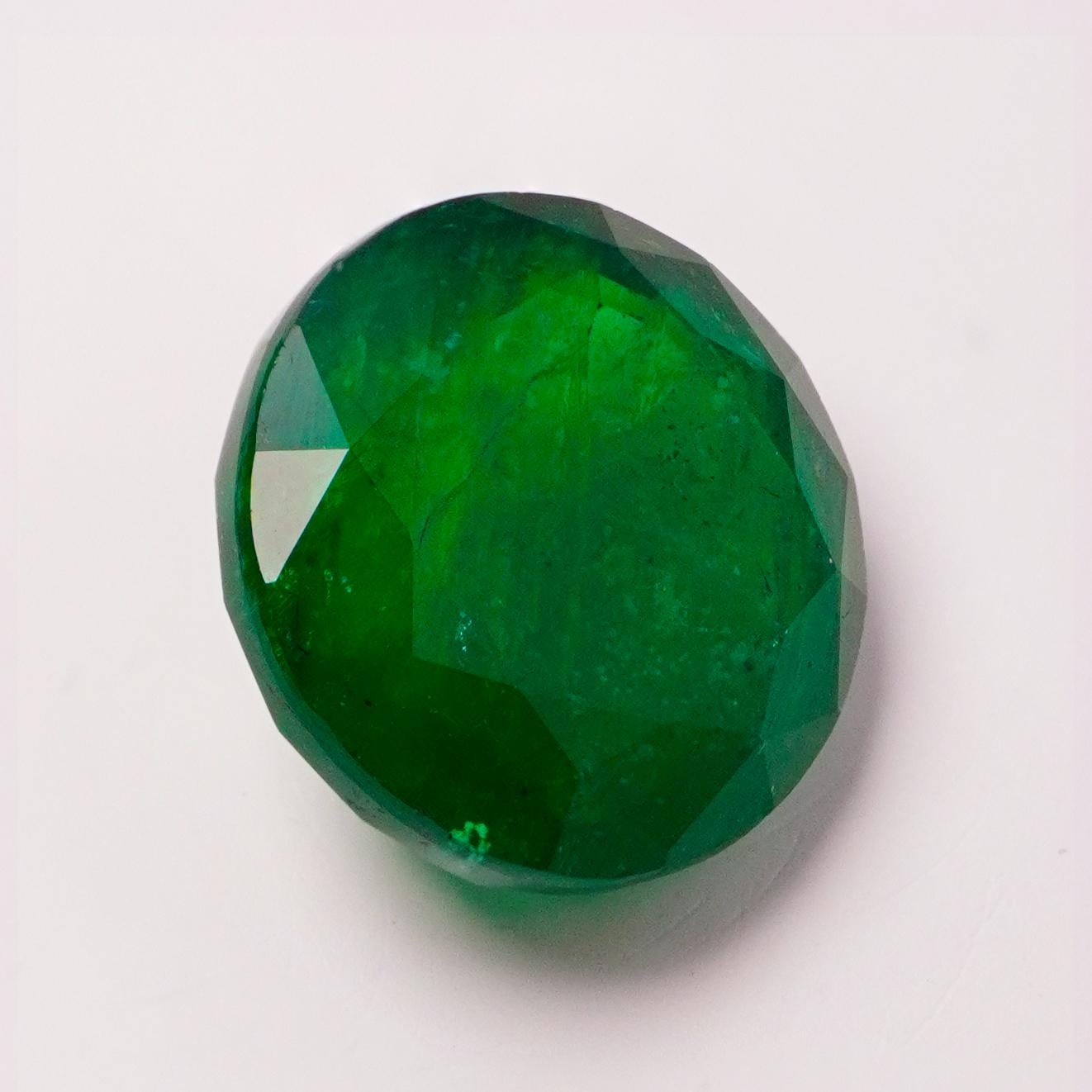8,10 quilates Esmeralda Verde Vivo Redonda Brillante Certificada Joyería Majestuosa Los detalles de las piedras se indican a continuación:

Peso: 8,10 quilates
Dimensiones: 12,77x12,54x7,62 mm
Tratamiento: Aceite menor
Claridad: Si
Origen: