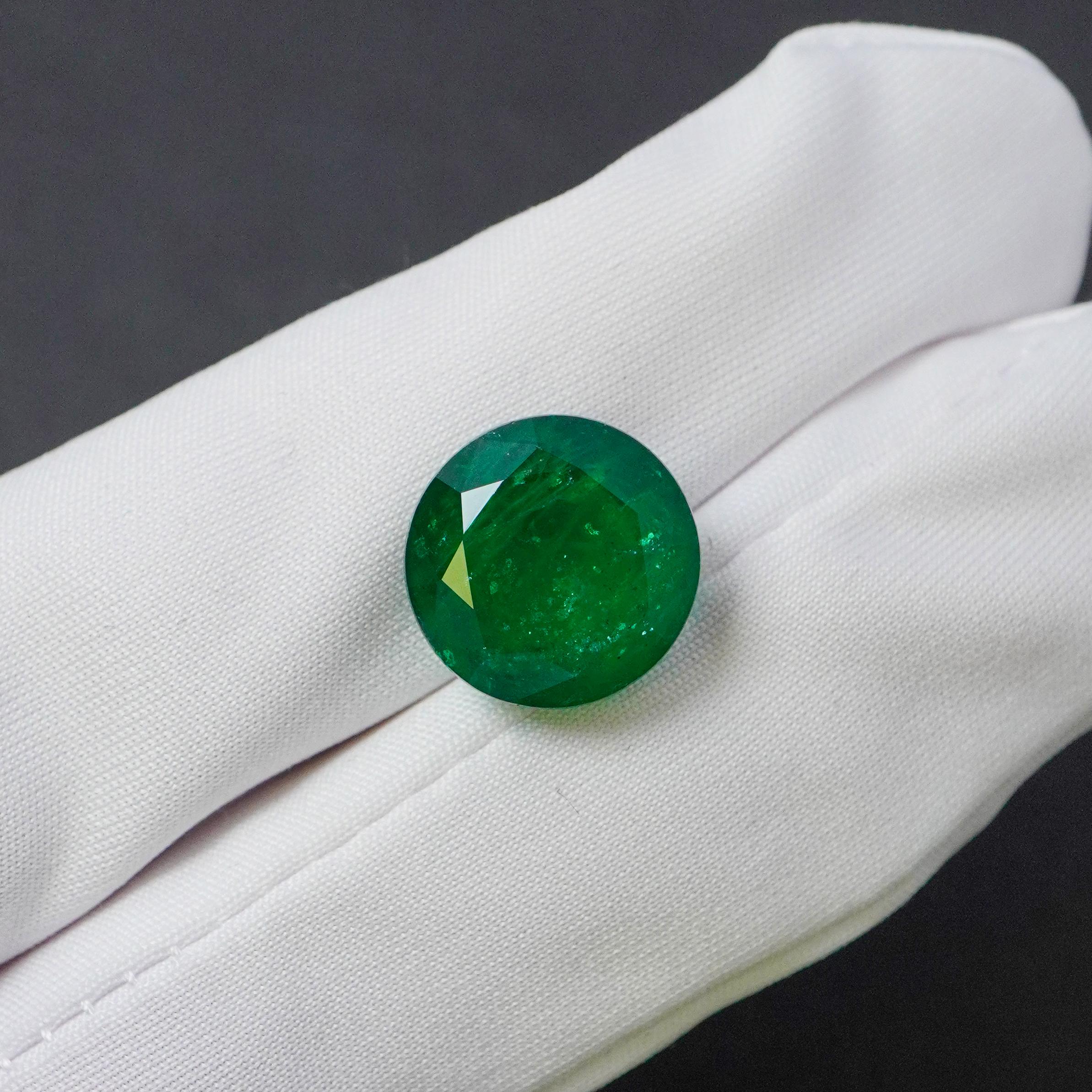 Esmeralda verde viva de 8,10 quilates brillante redonda certificada Majestic Jewlery Stone en Nuevo estado para la venta en Hung Hom, HK