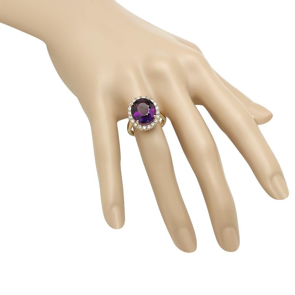8.10 Carats Natural Amethyst and Diamond 14K Solid Yellow Gold Ring In New Condition For Sale In Los Angeles, CA