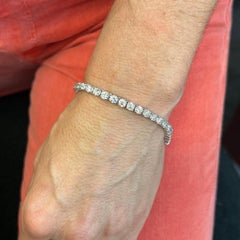 8.10 Ctw Round Brilliant Diamond 14 Karat White Gold Tennis Bracelet New Modern