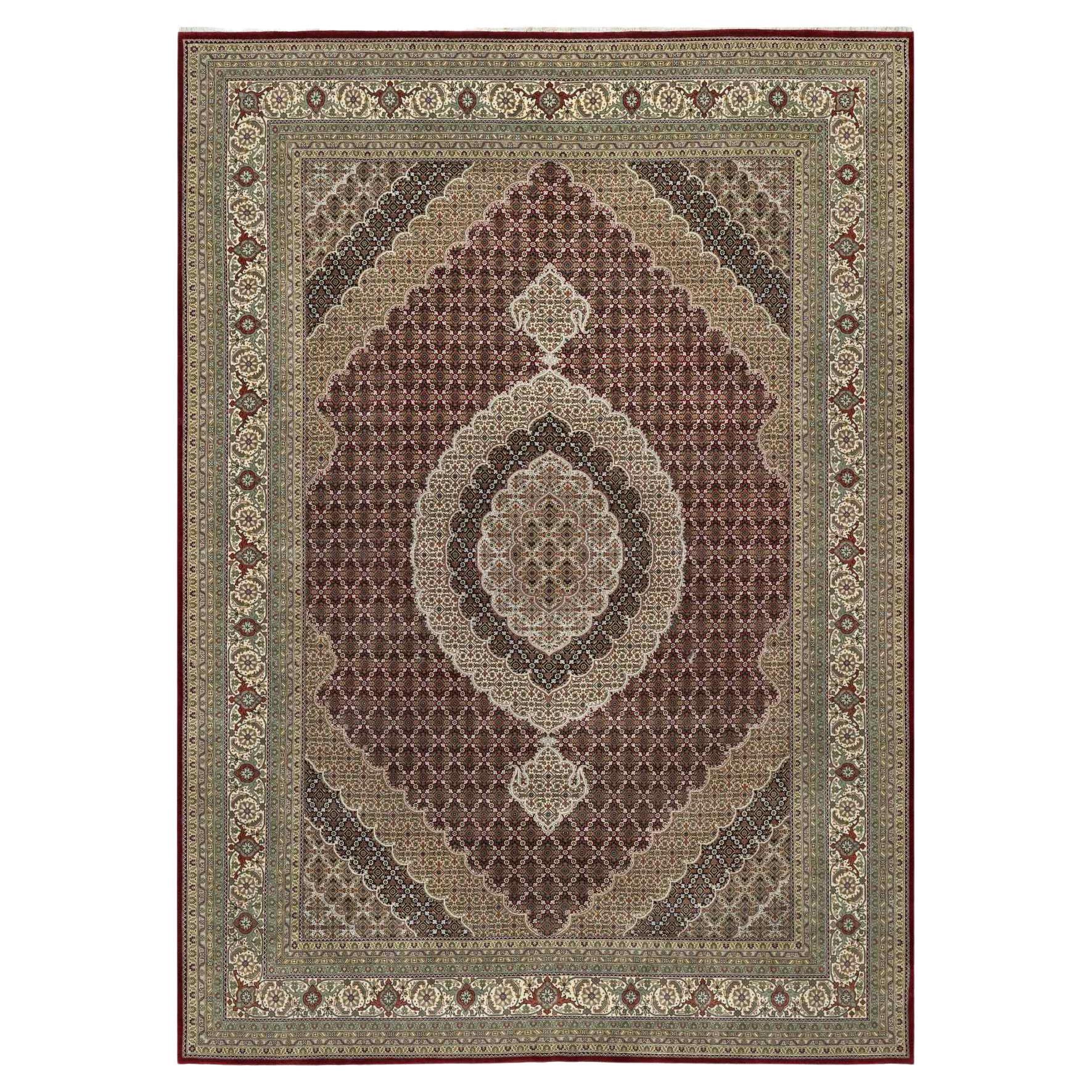 8'10 "x12'4" Weinrot, 250 KPSI, Handgeknüpft, Super Mahi, Teppich aus Wolle und Seide im Angebot