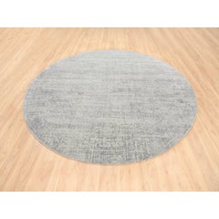 8'10"x8'10" Gray Fine Jacquard Wool and Plant Based Silk Hand Loomed Round Rug