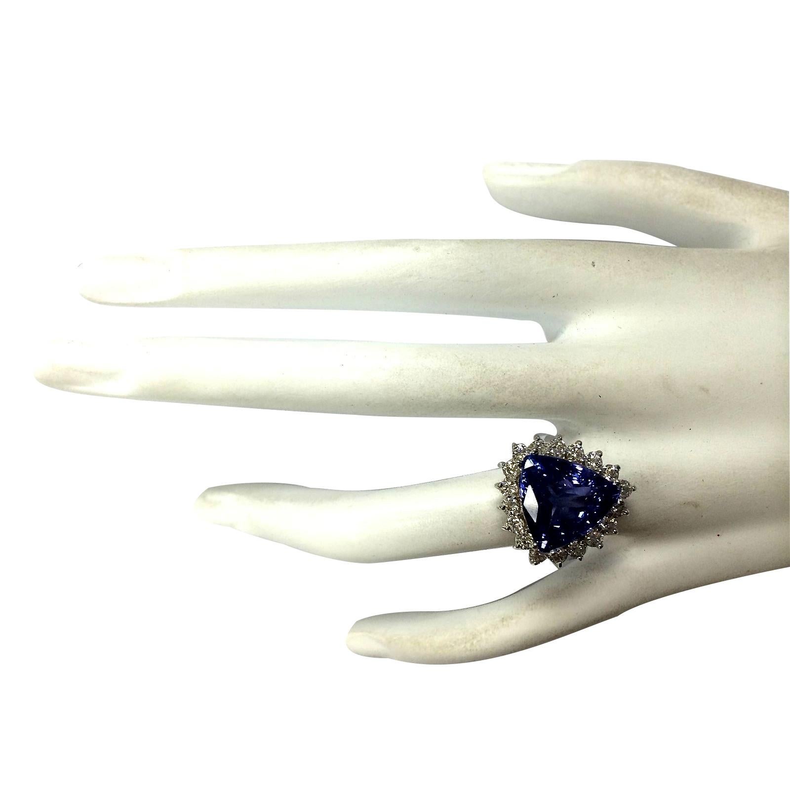 Tanzanite Diamond Ring In 14 Karat White Gold  In New Condition For Sale In Los Angeles, CA