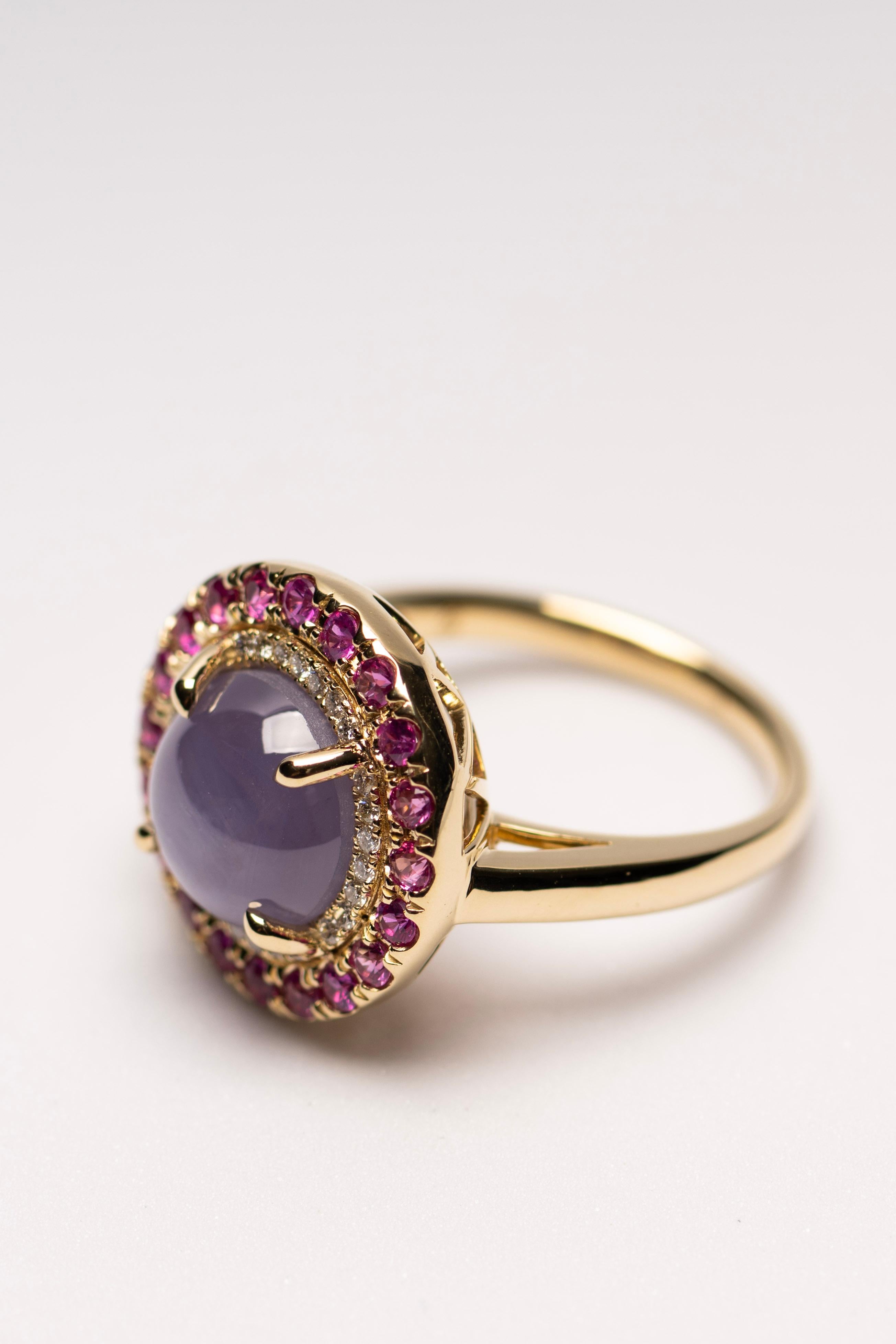 En venta: Anillo de Zafiro Estrella Violeta de 8,12 ct con Halo de Zafiro y Diamante en Oro de 18K  3