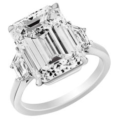 8.13 Carat Emerald Diamond Ring 18K Gold Heirloom-Worthy Glow