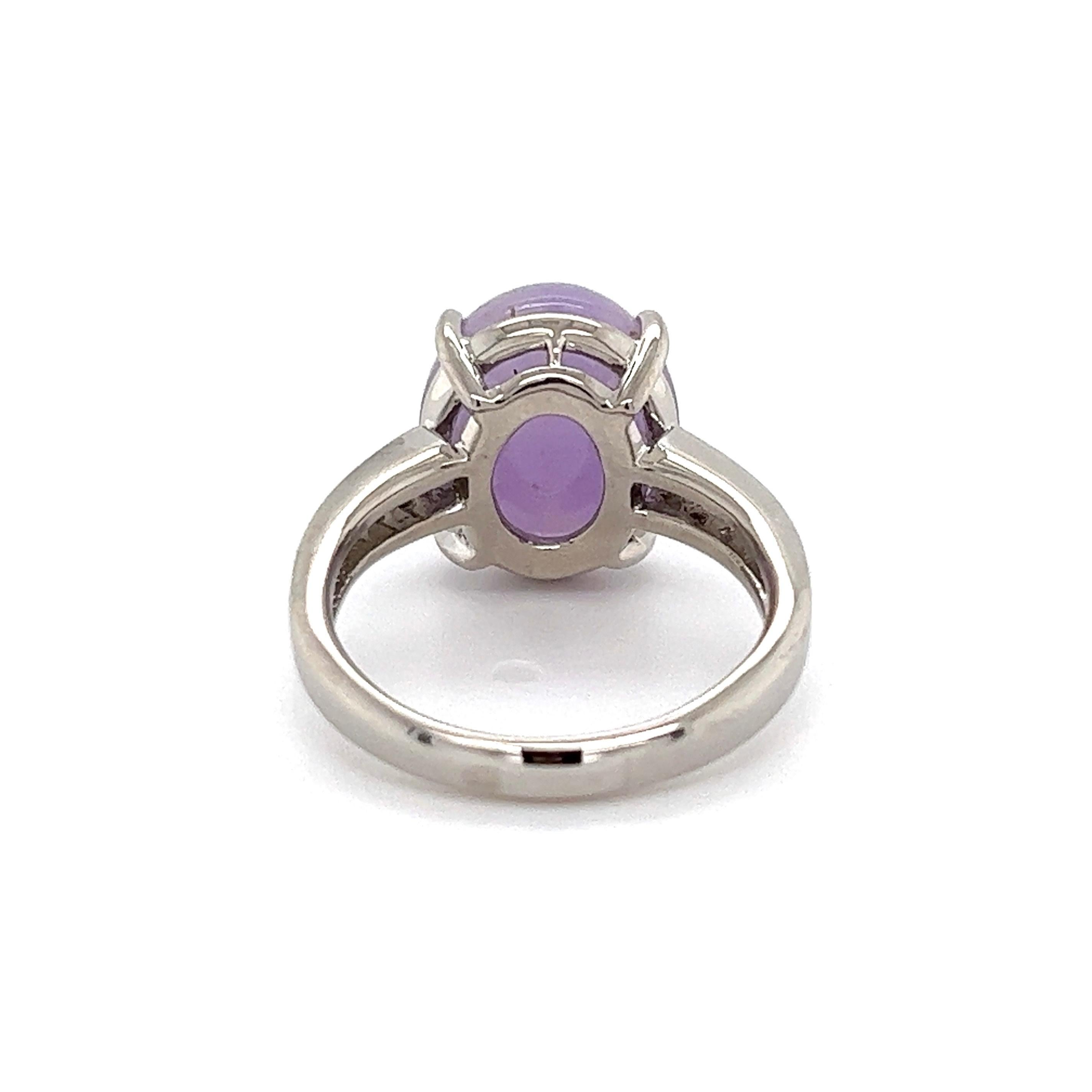 Contemporary 8.14 Carat Cabochon Lavender Jade and Diamond Platinum Ring For Sale
