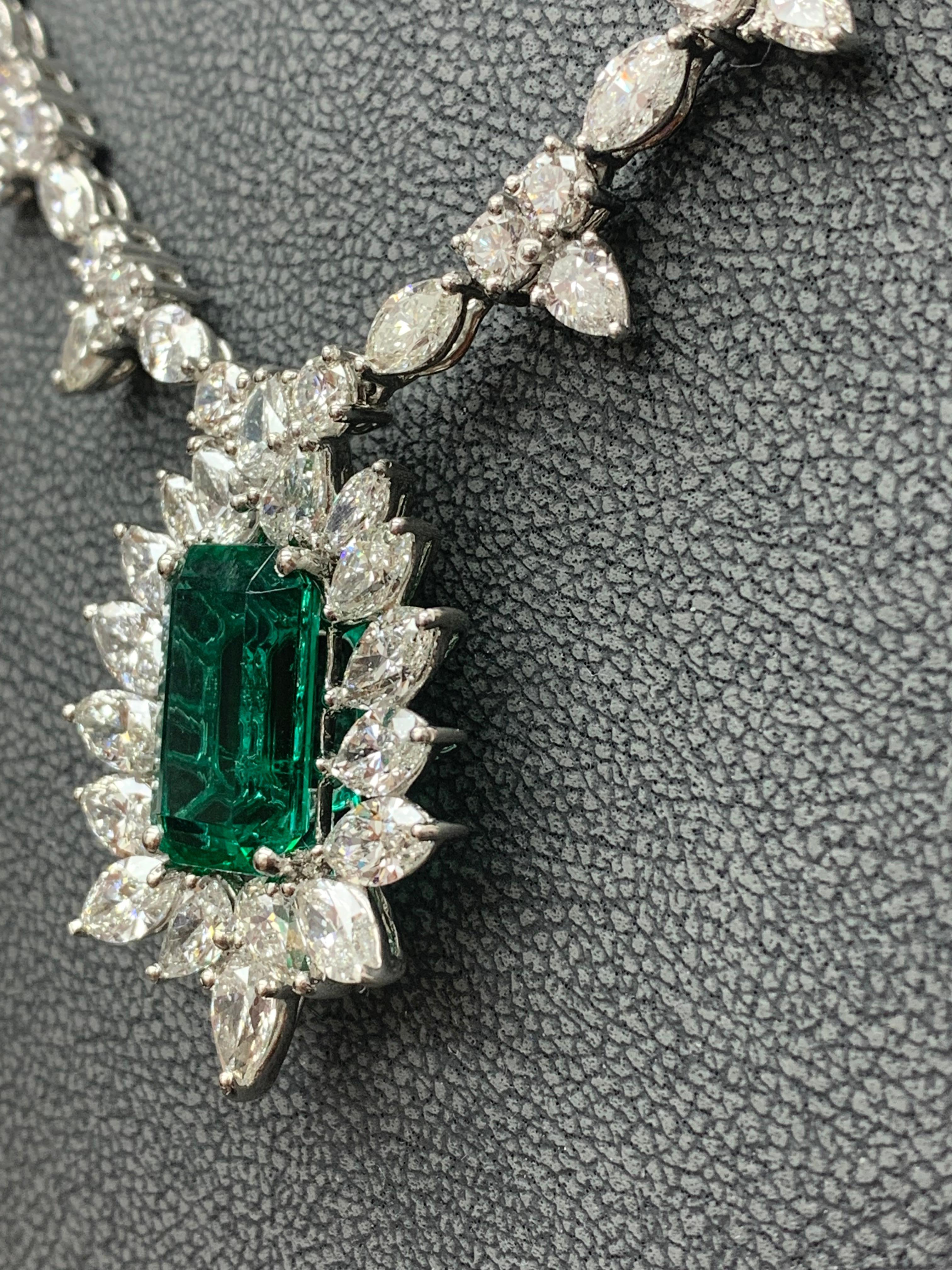 CERTIFIED 8.14 Carat Emerald and Diamond Necklace in Platinum For Sale 4