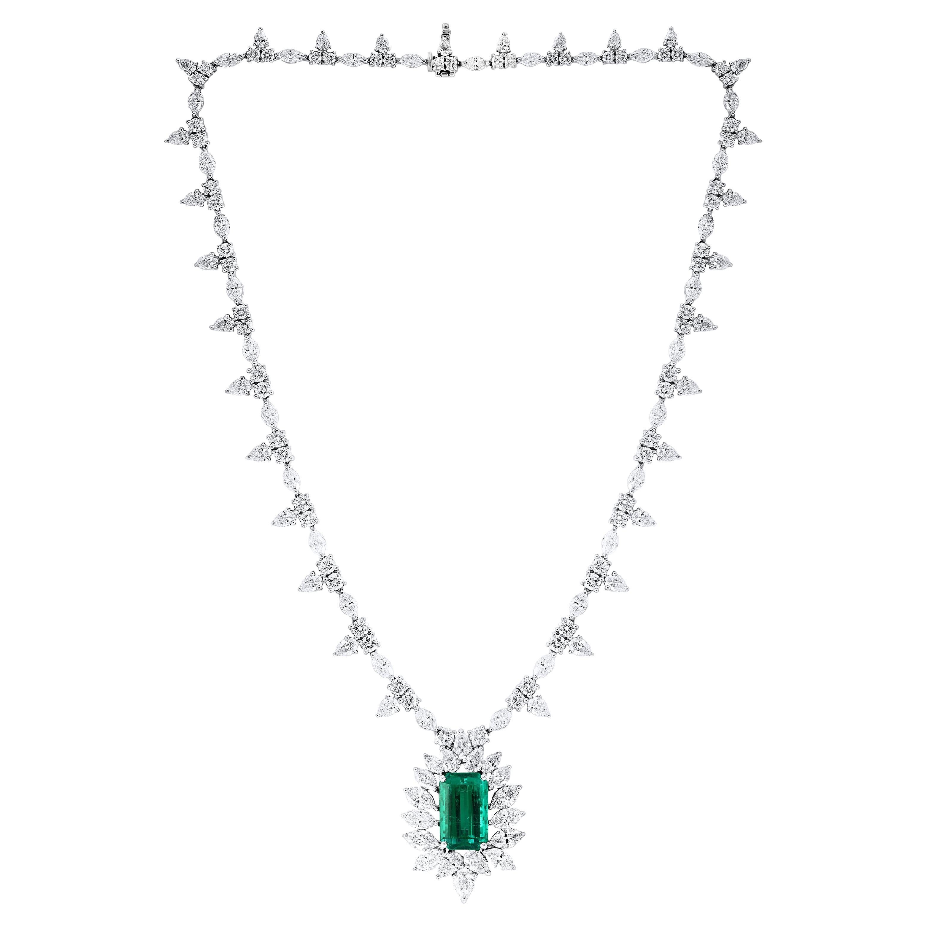 CERTIFIED 8.14 Carat Emerald and Diamond Necklace in Platinum For Sale