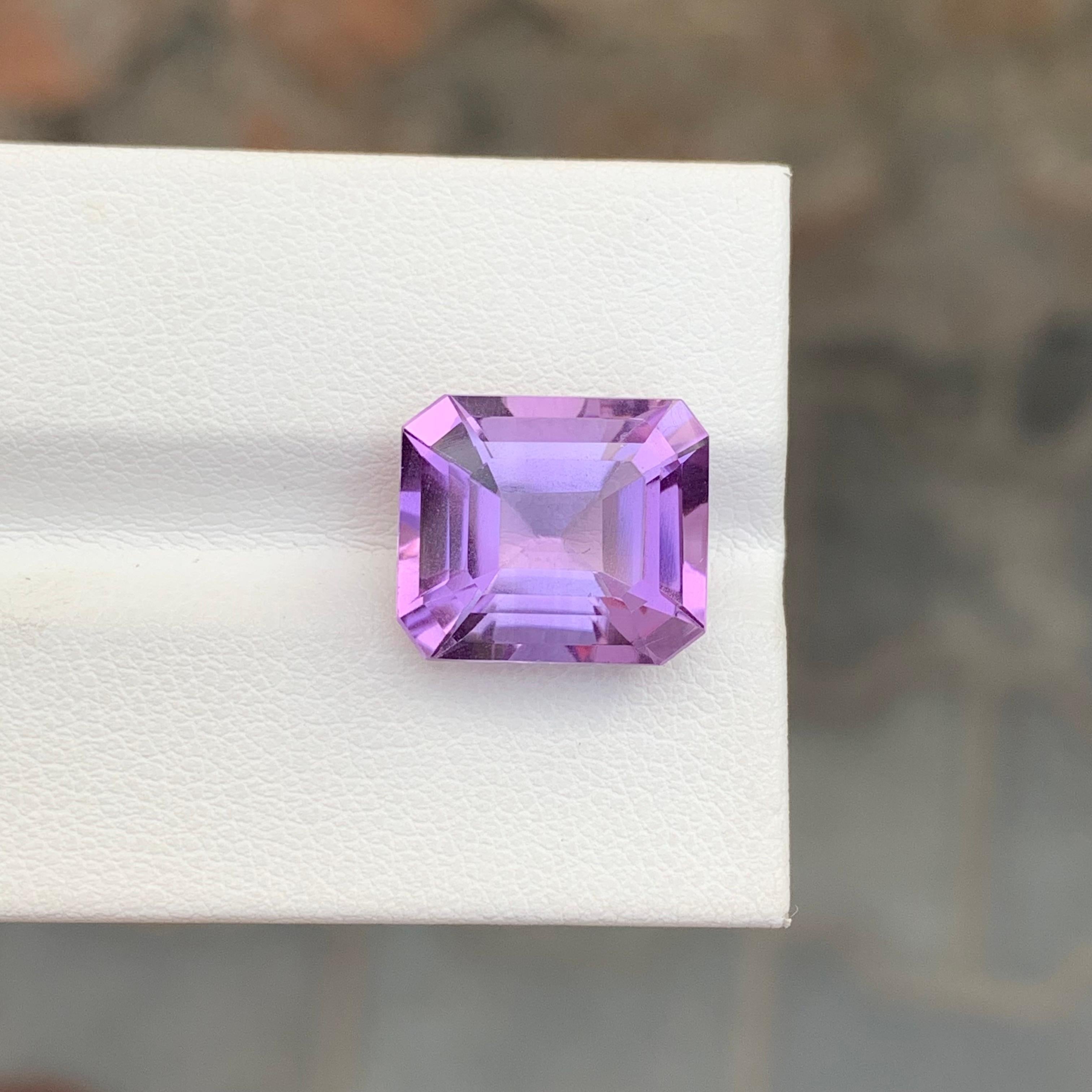 8,15 Karat natürlicher loser Amethyst Smaragd Form Edelstein (Smaragdschliff) im Angebot