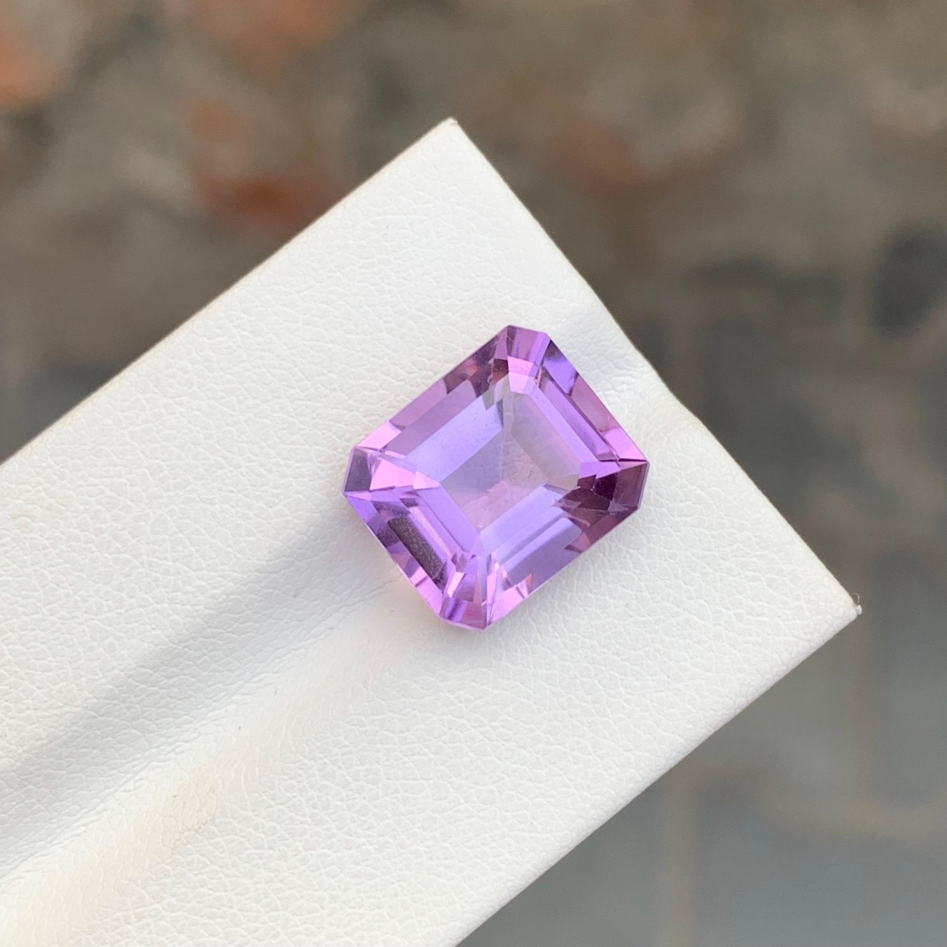 8,15 Karat natürlicher loser Amethyst Smaragd Form Edelstein für Damen oder Herren im Angebot