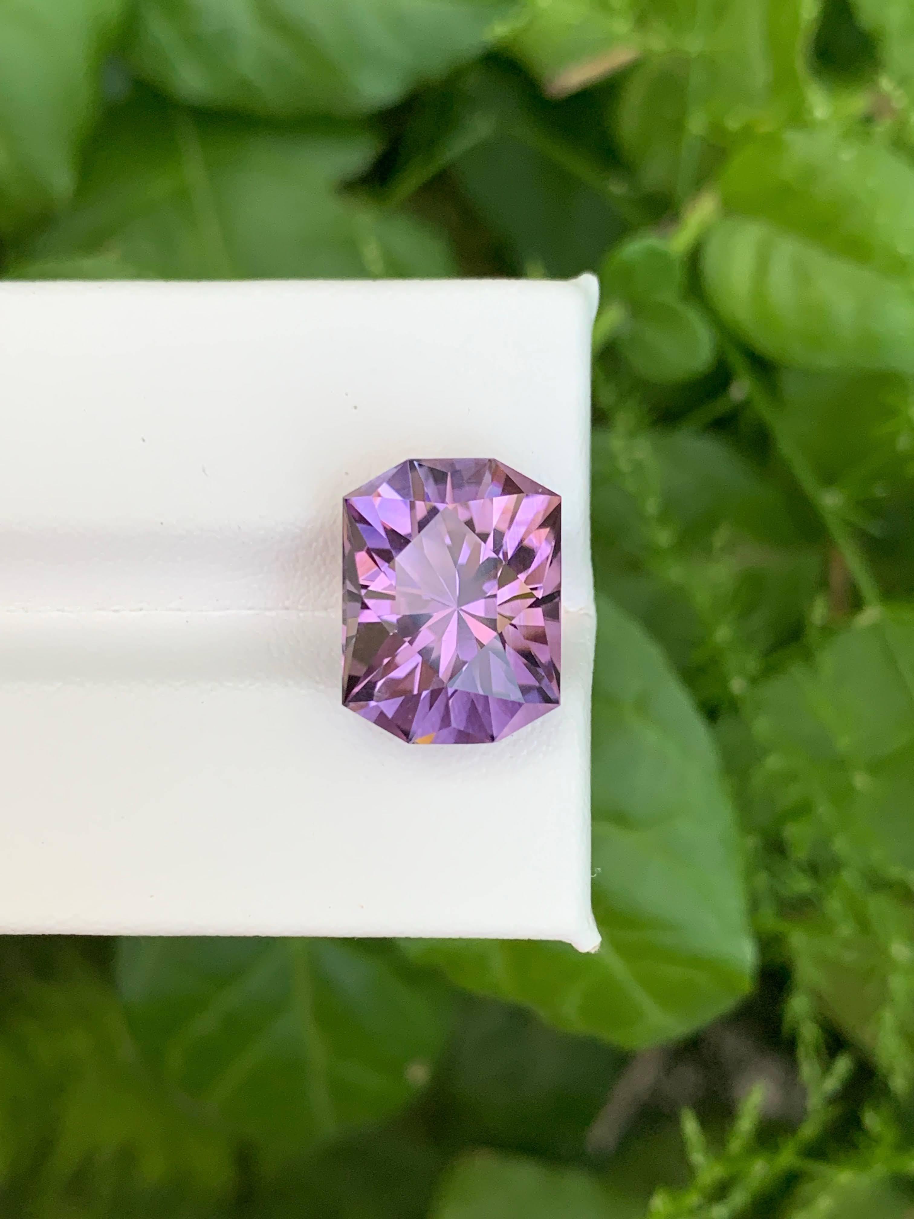 Taille mixte 8.15 Carat Natural Loose Purple Amethyst Custom Precision Cut Brazilian Gemstone (Améthyste violette en vrac et taillée sur mesure) en vente
