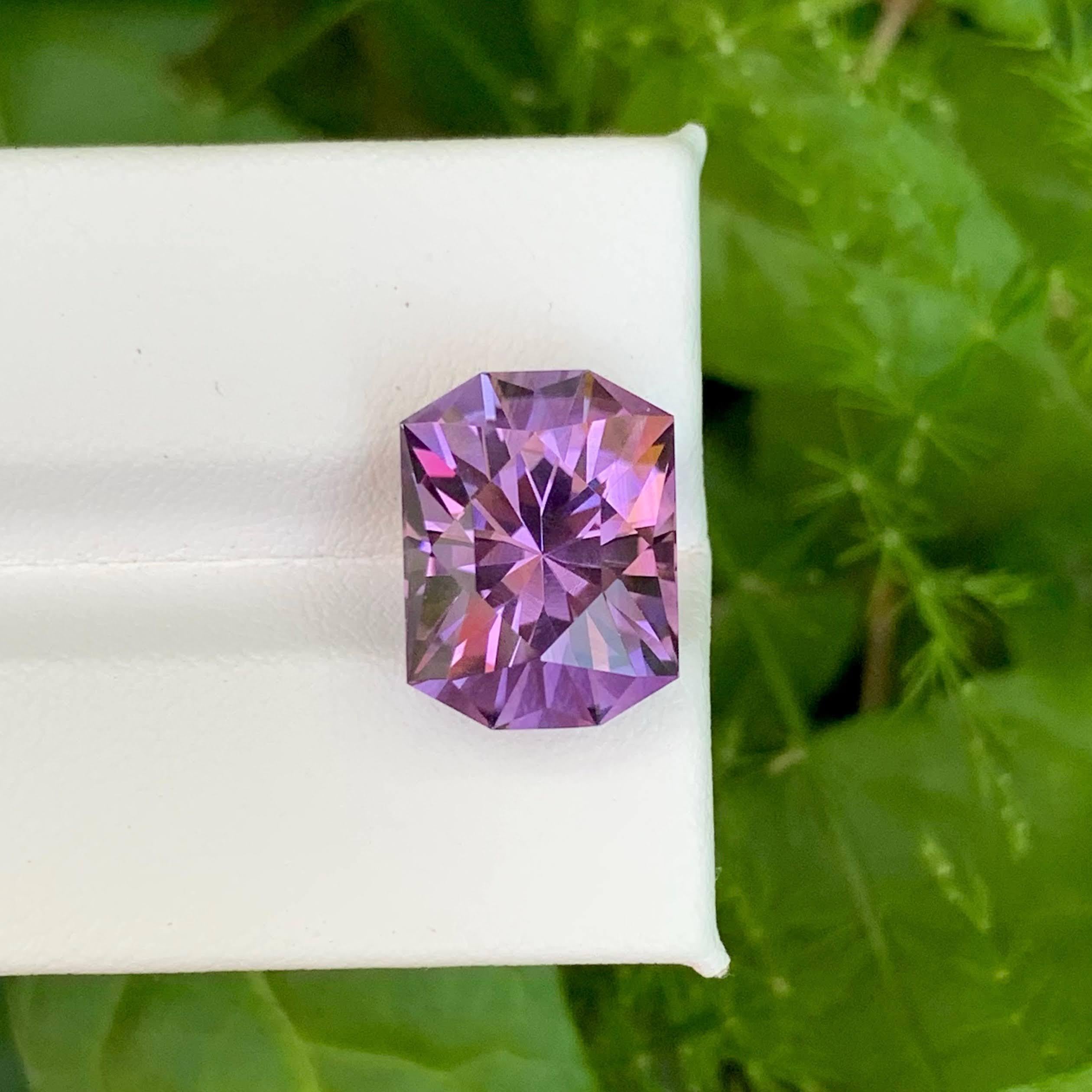 8.15 Carat Natural Loose Purple Amethyst Custom Precision Cut Brazilian Gemstone (Améthyste violette en vrac et taillée sur mesure) en vente 2