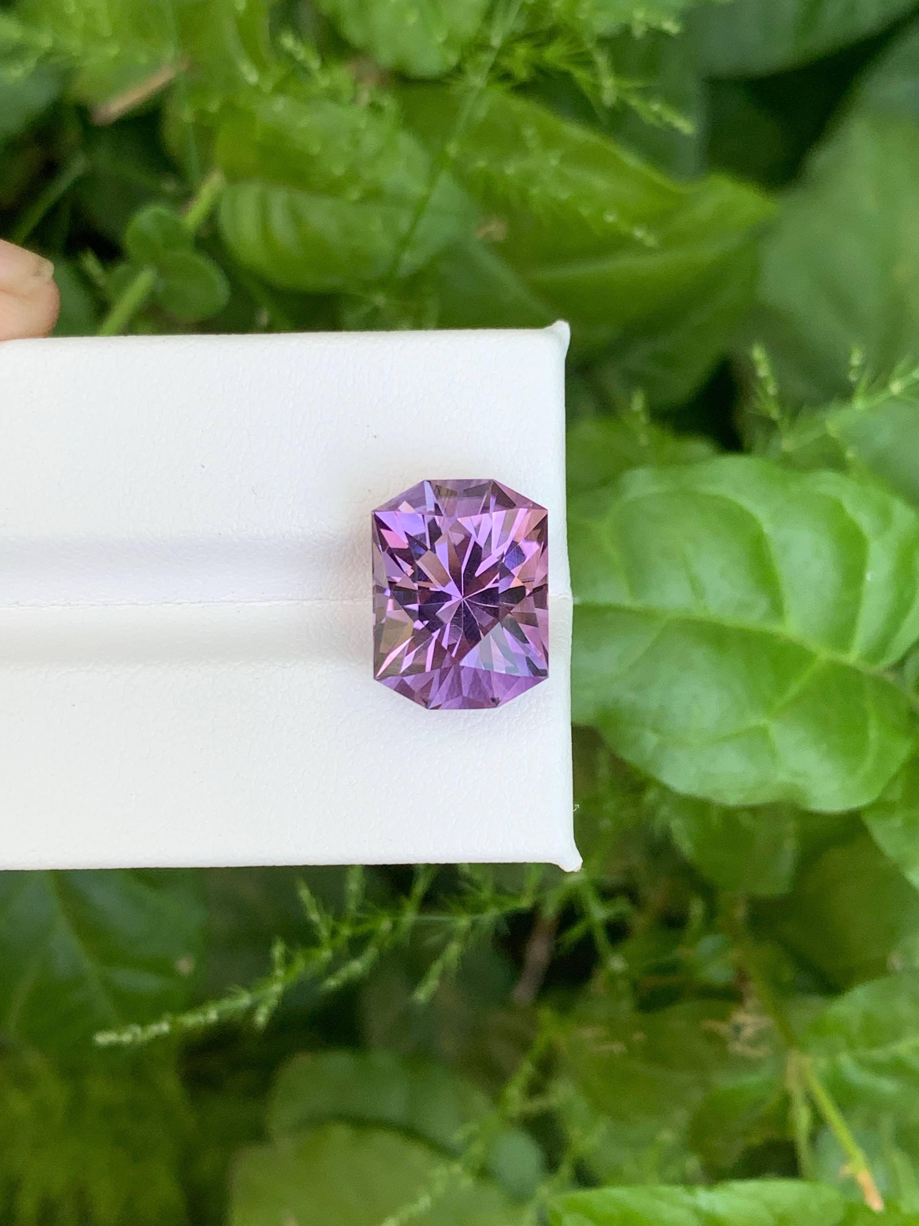 8.15 Carat Natural Loose Purple Amethyst Custom Precision Cut Brazilian Gemstone (Améthyste violette en vrac et taillée sur mesure) en vente 3