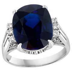 Anillo de cóctel de zafiro azul medianoche de 8,15 quilates y diamante de 0,20 quilates, platino, finca