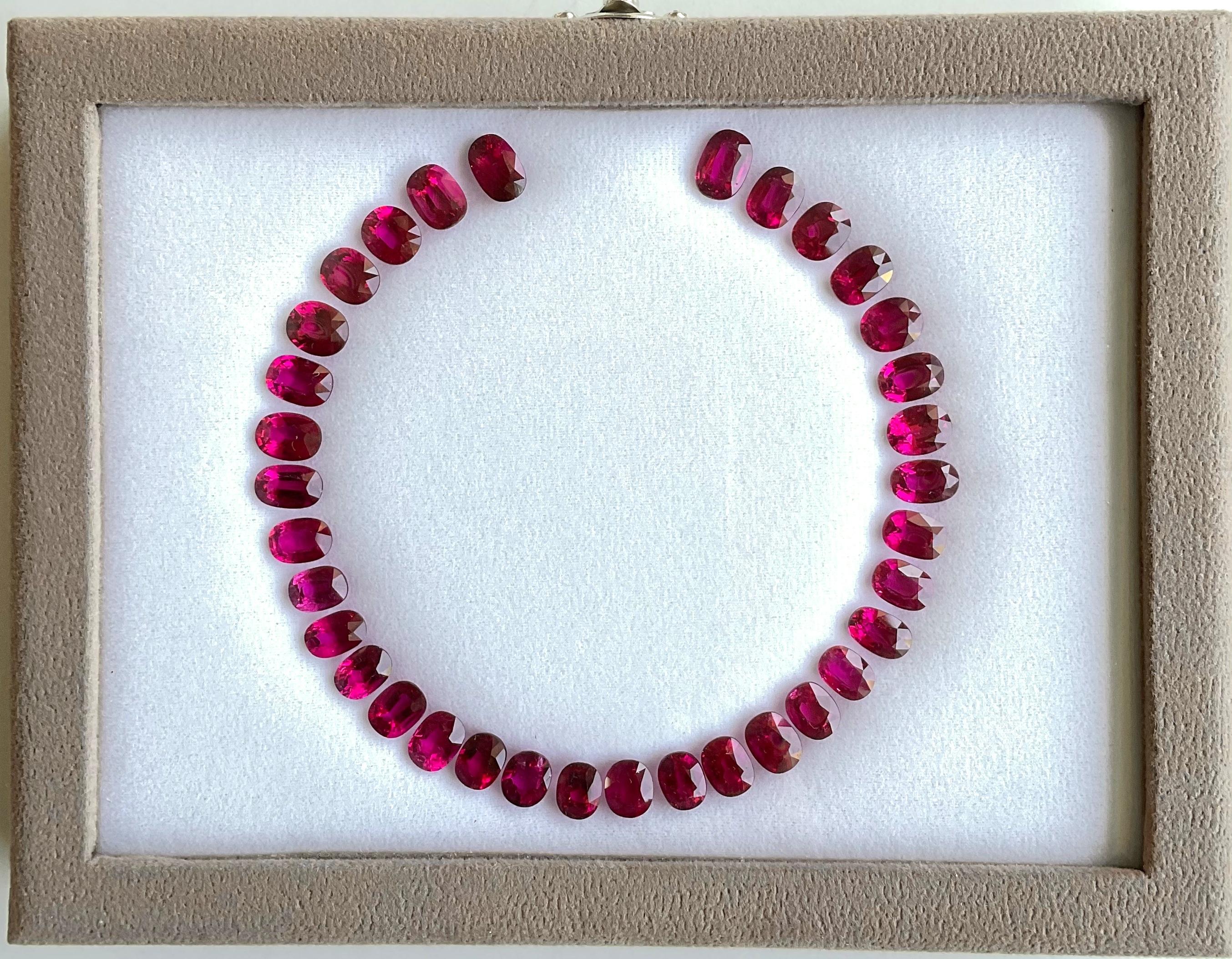 81.50 Carati Rubellite Layout Ovale Top Quality Per Gioielleria Gemma Naturale

Gemma - Tormalina rubellite
Peso - 81,50 Ct
Dimensioni: da 6,5x8 a 8x10 MM
Pezzi - 34
Forma - Ovale

