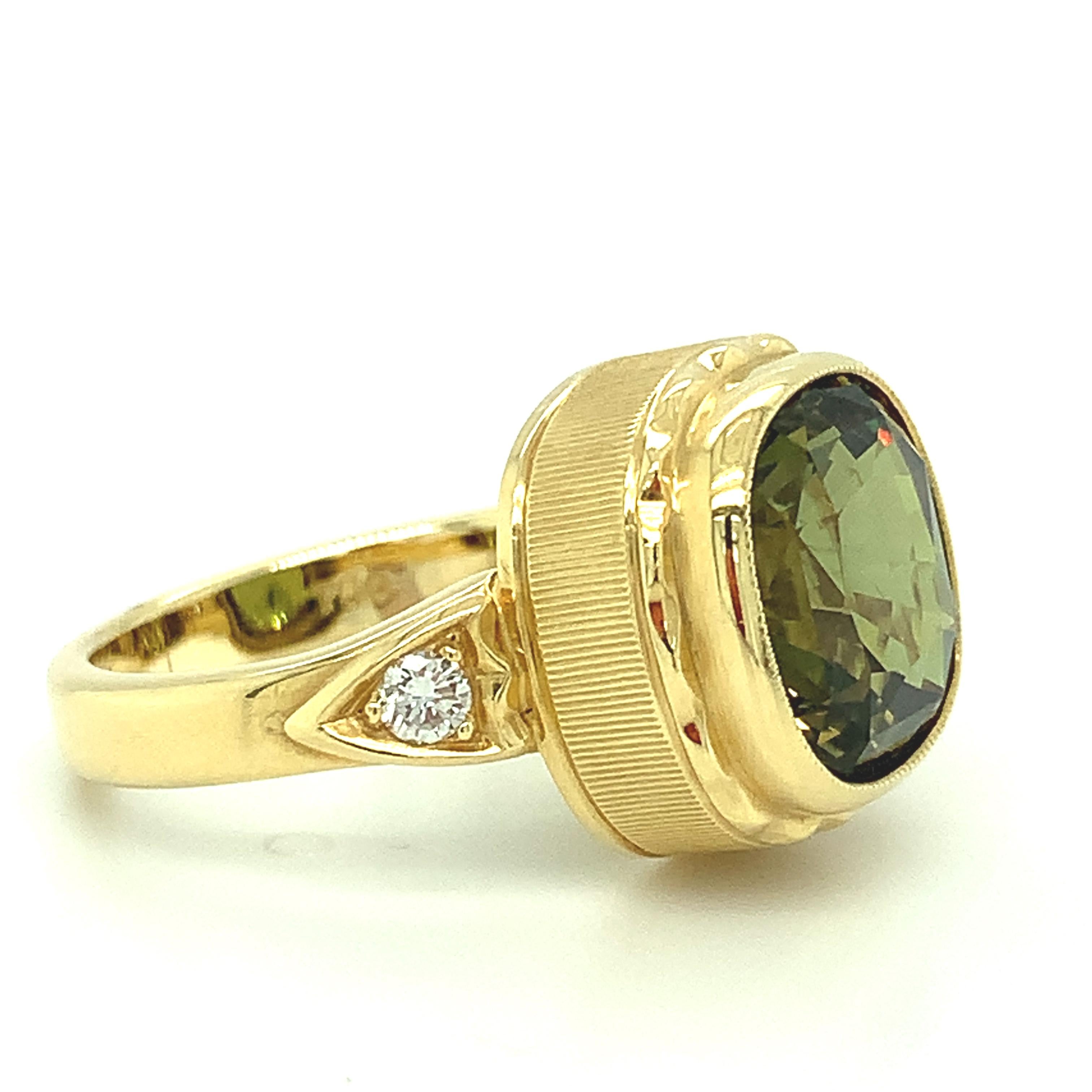 8.16 Carat Chrysoberyl and Diamond Ring, Hand-Engraved 18k Yellow Gold  In New Condition For Sale In Los Angeles, CA