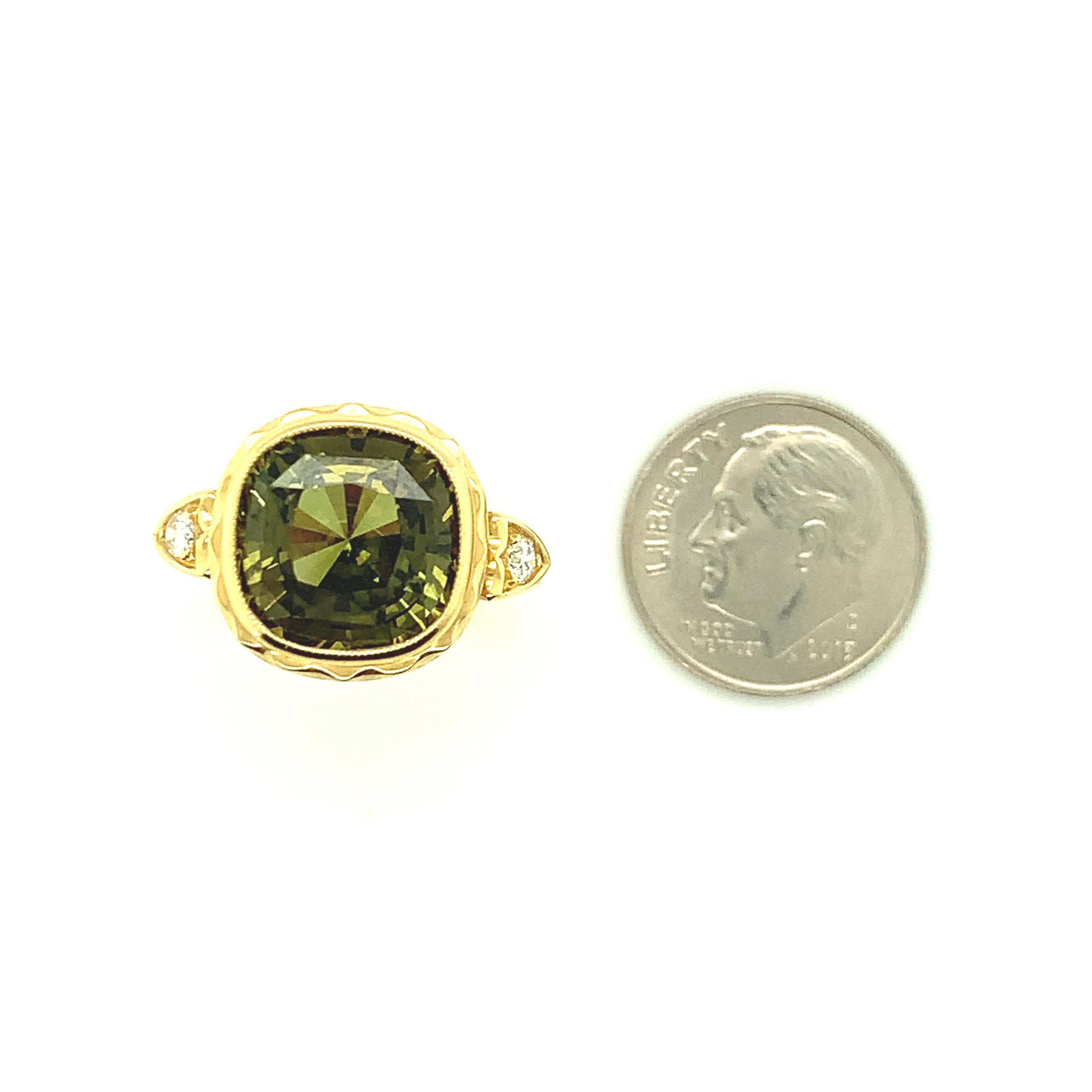 8.16 Carat Chrysoberyl and Diamond Ring, Hand-Engraved 18k Yellow Gold  For Sale 3