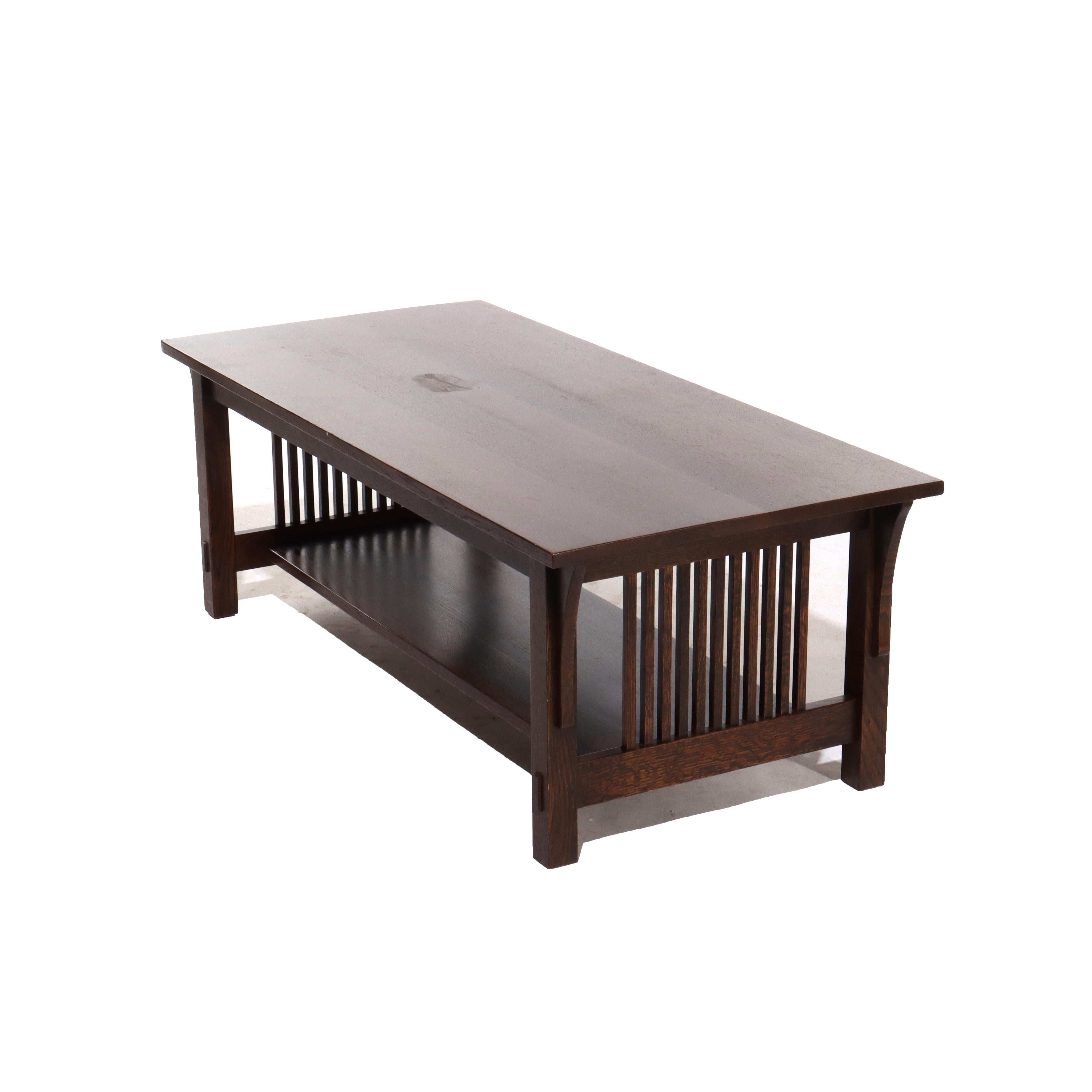 81616-TW Vintage Stickley Arts & Crafts Mission Oak Coffee Table 20thC In Good Condition For Sale In Big Flats, NY