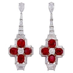 Orecchini con rubino di Birmania senza calore e diamanti da 8,17 carati in oro bianco da 18 carati