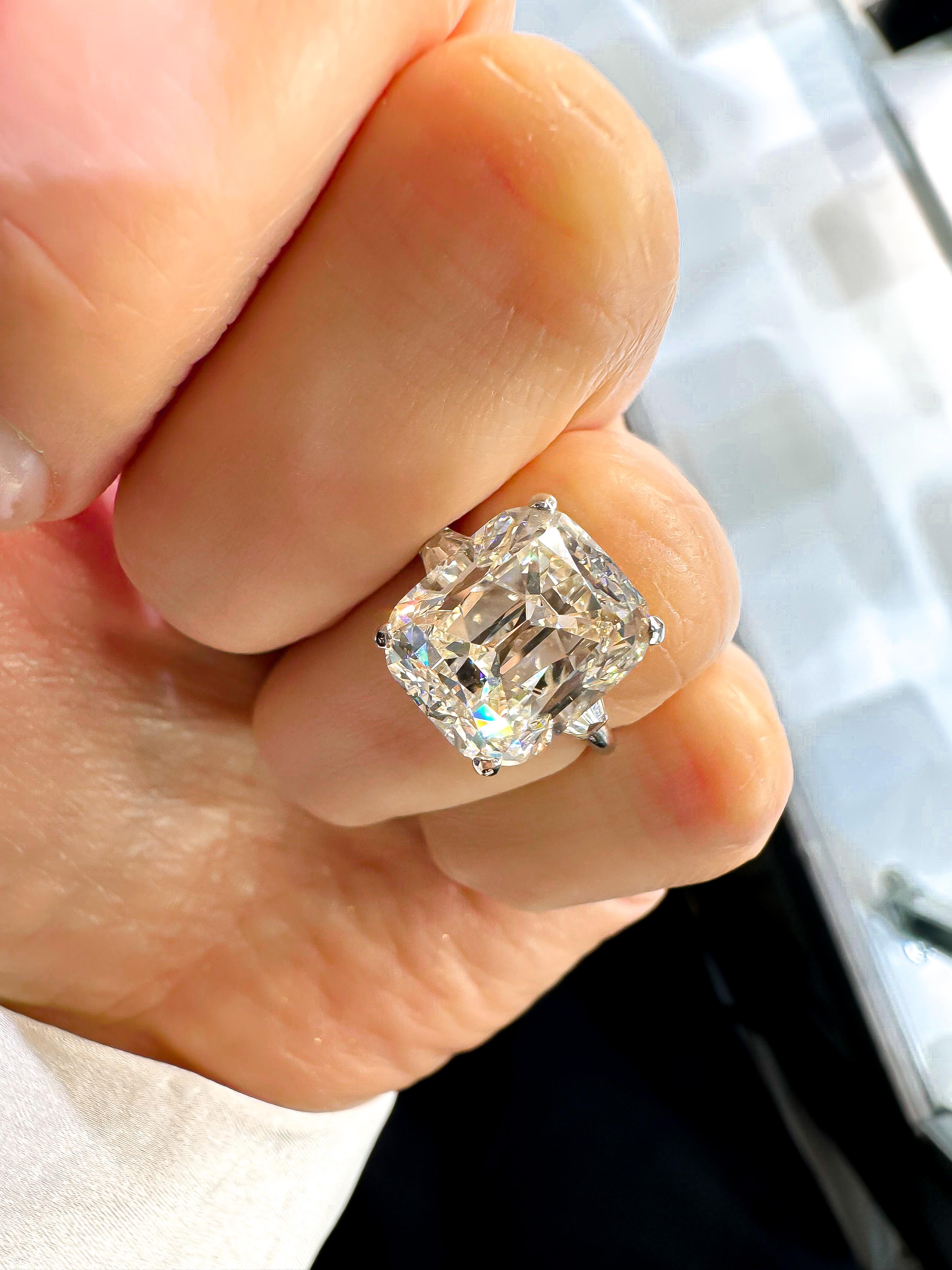 Bague de fiançailles GIA, diamant coussin taille vieille mine de 8,17 carats, couleur L, pureté SI2 en vente 1
