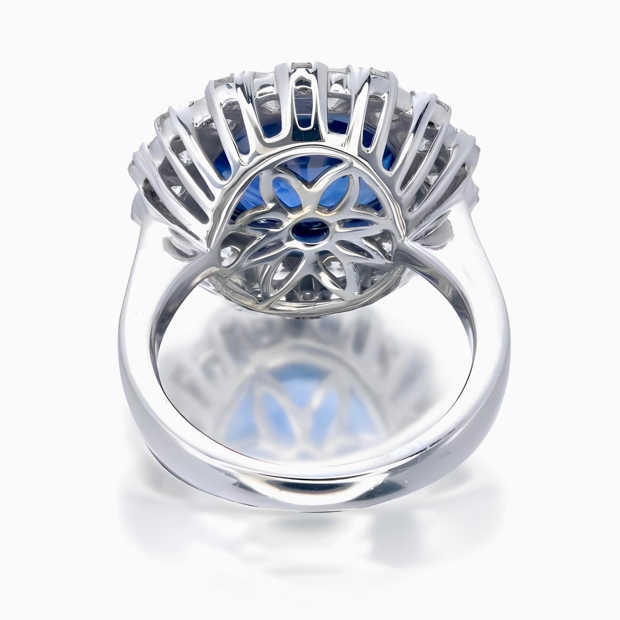 8.18 Carat Sri Lanka Heated Blue Sapphire Ring made in 18 Karat White Gold In New Condition For Sale In Bangkok, TH