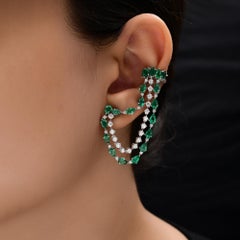 8,18 CTW sambischer Smaragd 2,17 CTW Diamanten Helix Ohrringe in 14k massivem Weißgold