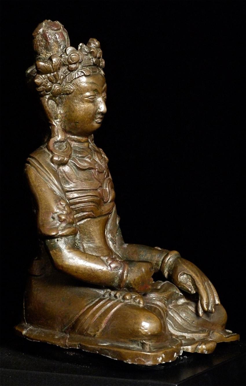 Bronze 18thC Tibetan Buddha or Bodhisattva. Rare and Fine - 9460 For Sale