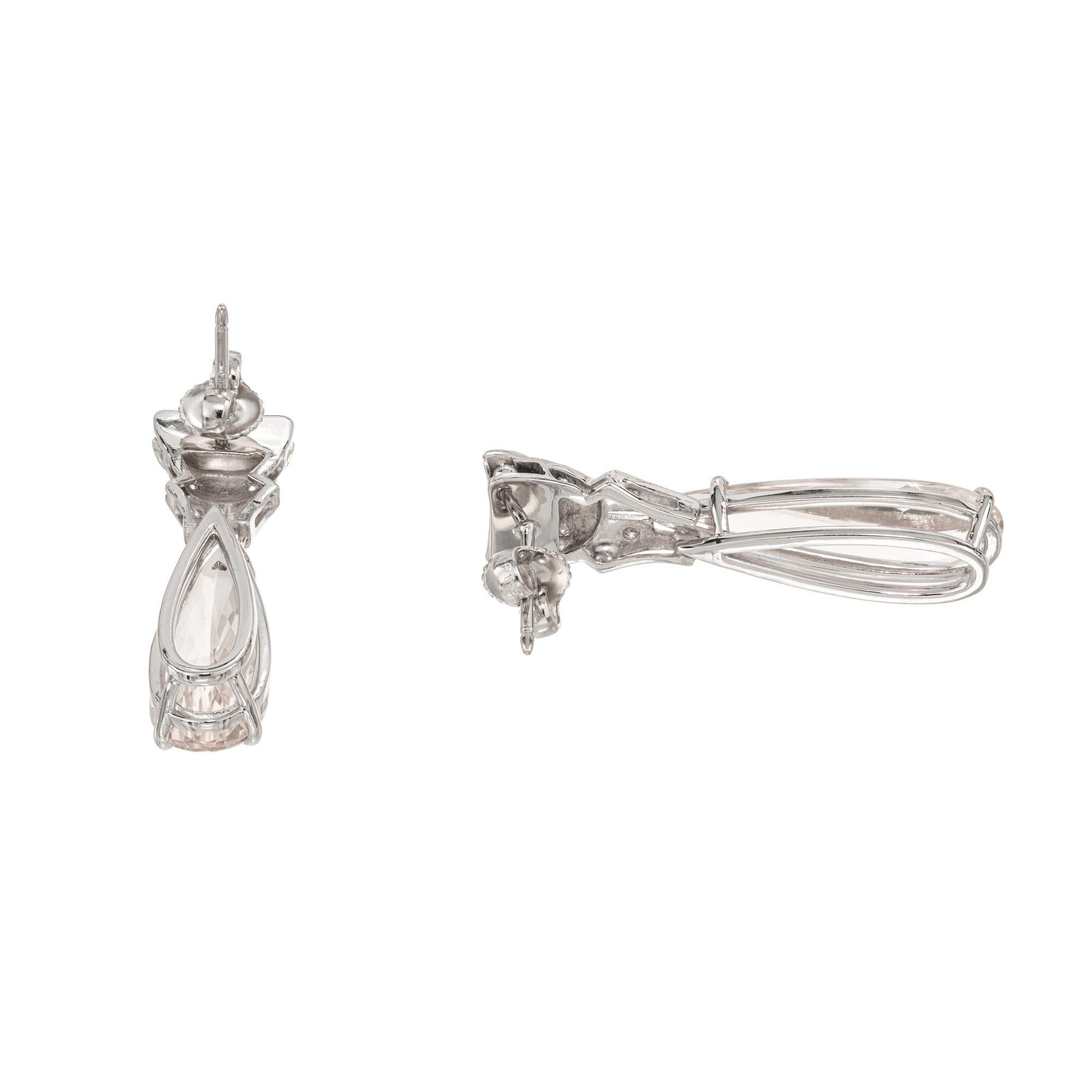 Orecchini pendenti in platino con diamante e morganite a pera da 8,19 carati In condizioni buone in vendita a Stamford, CT