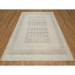 8'1"x10' White Lori Buft Gabbeh with Animal Figurines Hand Knotted All Wool Rug