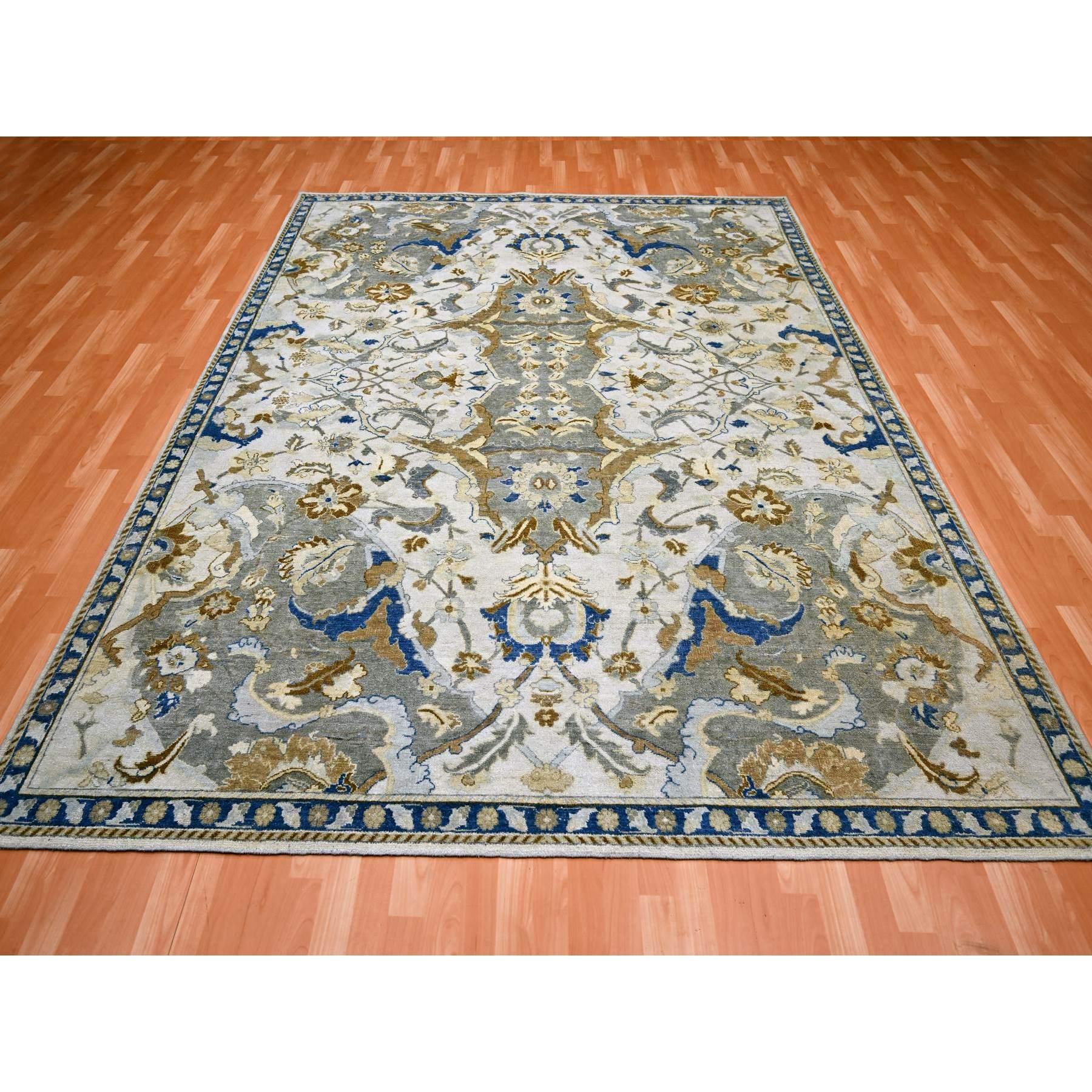 Snow Ivory, Polonaise Czartoryski mit persisch inspiriertemÂ Design Distinct Abrash, Handgeknüpft, Null Flor 100% Wolle, Orientteppich
Primäre MATERIALIEN: Wolle
Latex: Kein Flor 
Höhe: 0,25 Zoll
Stil: Transitional
Grundfarbe: Elfenbein
Sekundäre
