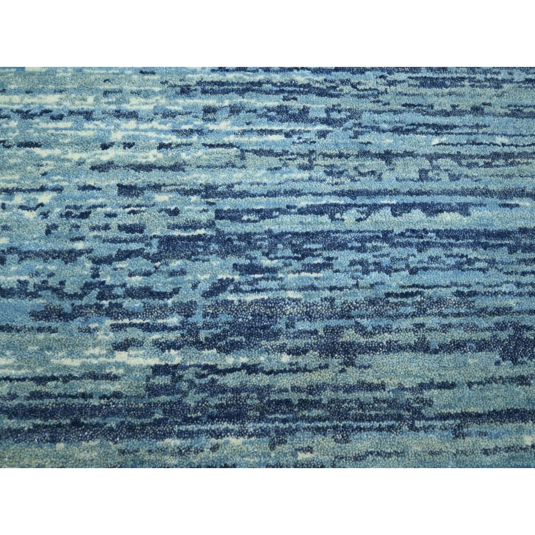 Laine Tapis noué à la main bleu à nuances horizontales de bleu 8'1