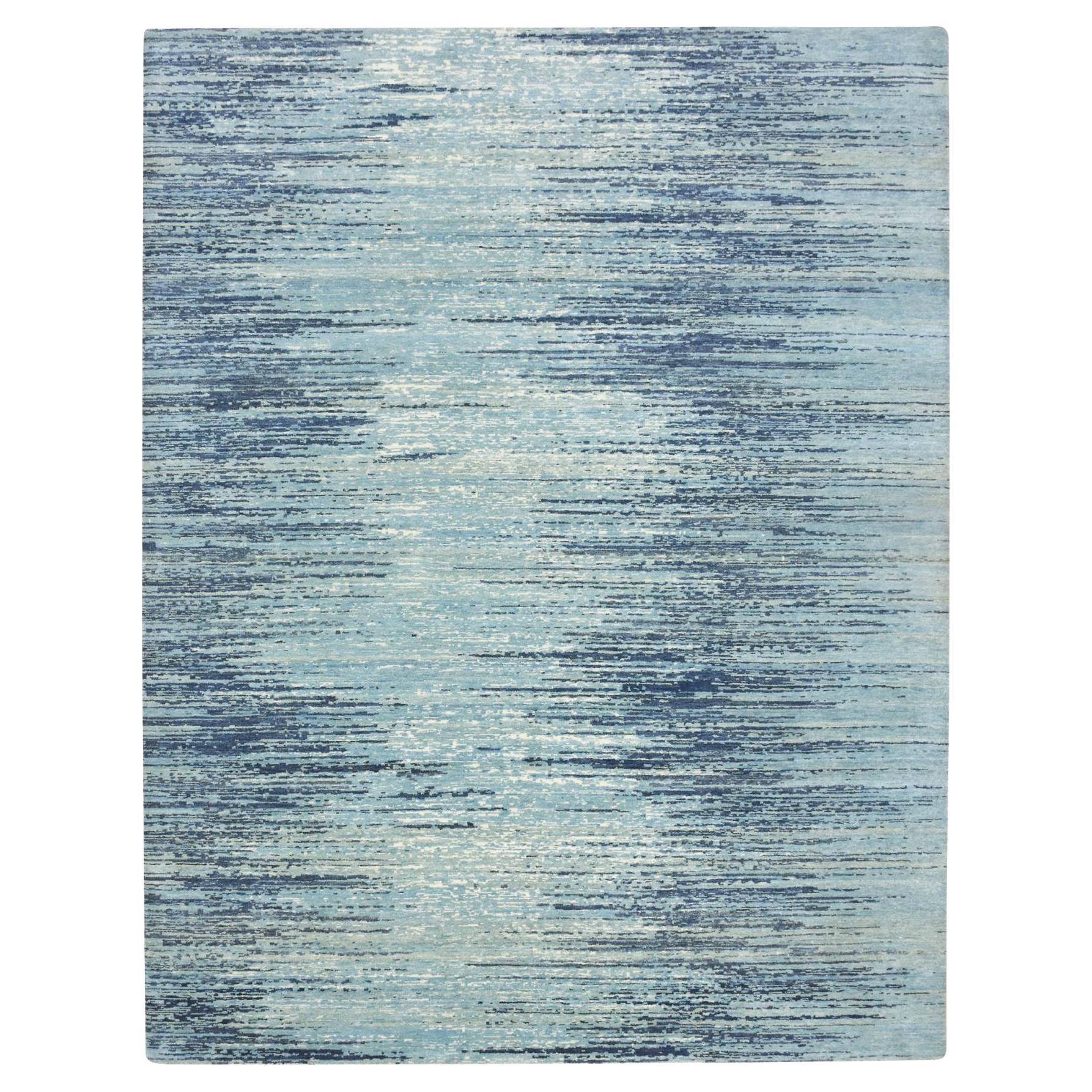 8'1"x10'4" Shades of Blue Horizontal Ombre Design Handgeknüpfter Teppich aus reiner Wolle