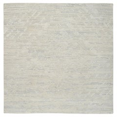 8
1"x8
1" Light Gray, Modern Design, Natural Wool, Hand Knotted Square Rug