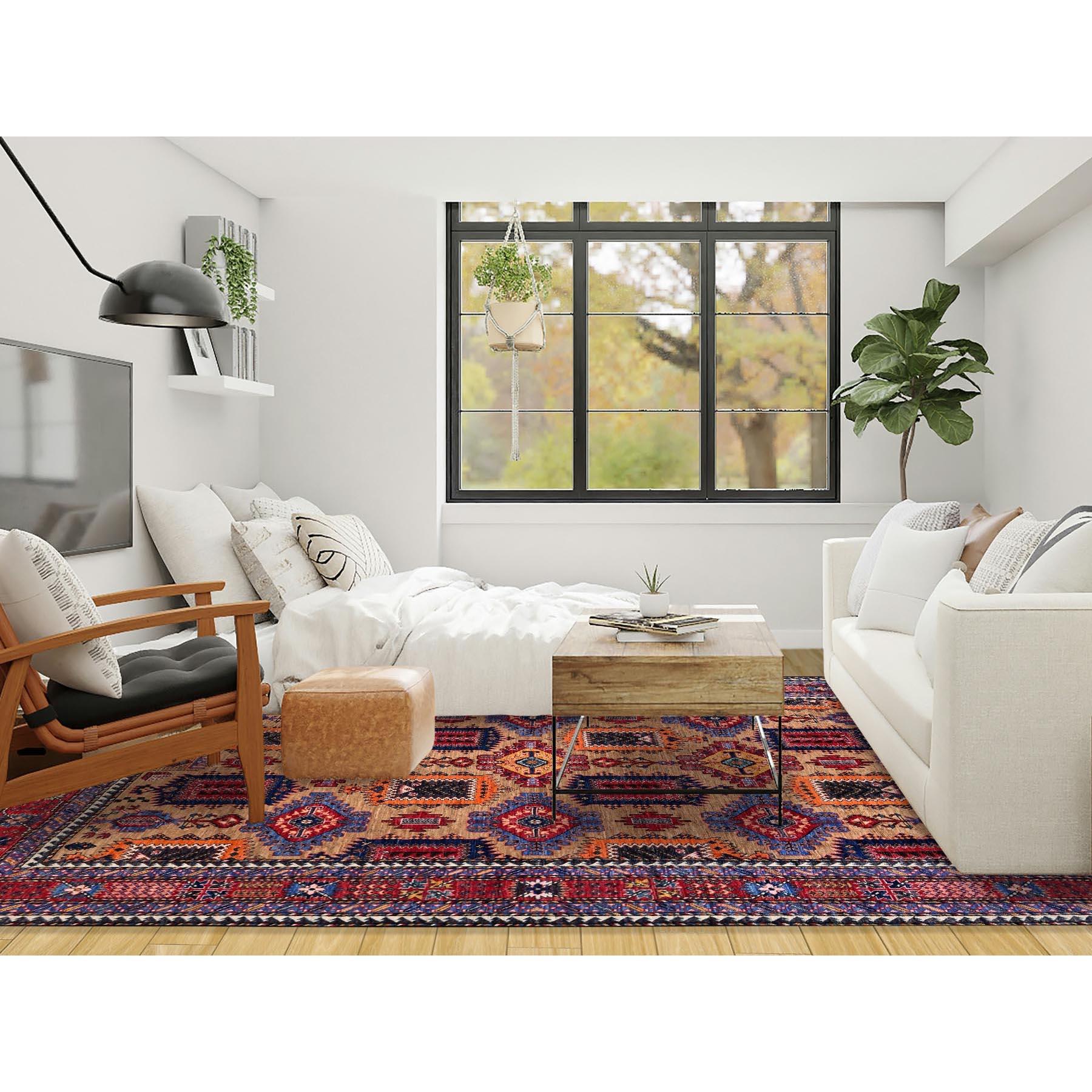 Beige, Afghan Ersari with Turkish Knot, Caucasian Design Revival, Vegetable Dyes, Hand Knotted, Soft and Vibrant Wool, Densely Woven, Oriental Rug
Matières premières : Laine
Latex : Pas de poils 
hauteur : 0,25 pouces
Style : Traditionnel
Couleur