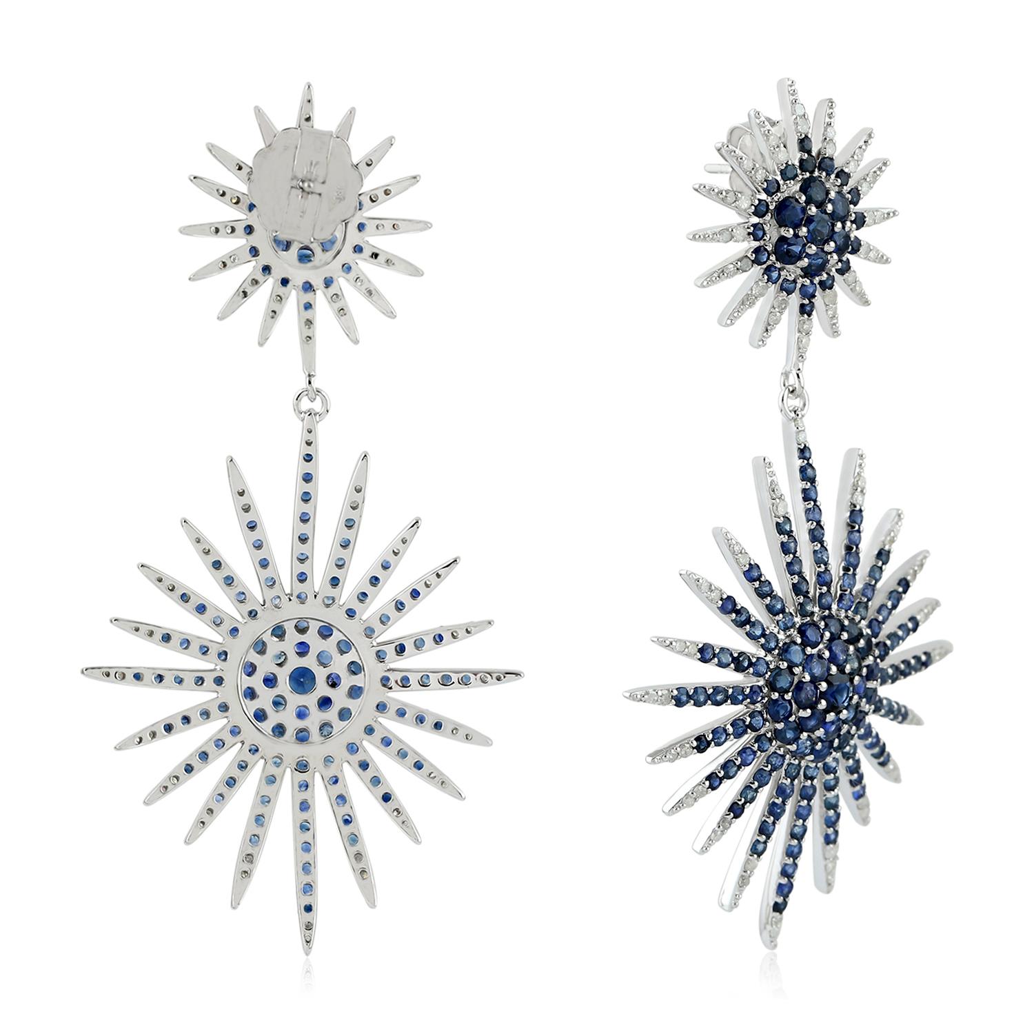 Contemporary 8.2 Carat Blue Sapphire Diamond 18 Karat Gold Earrings For Sale