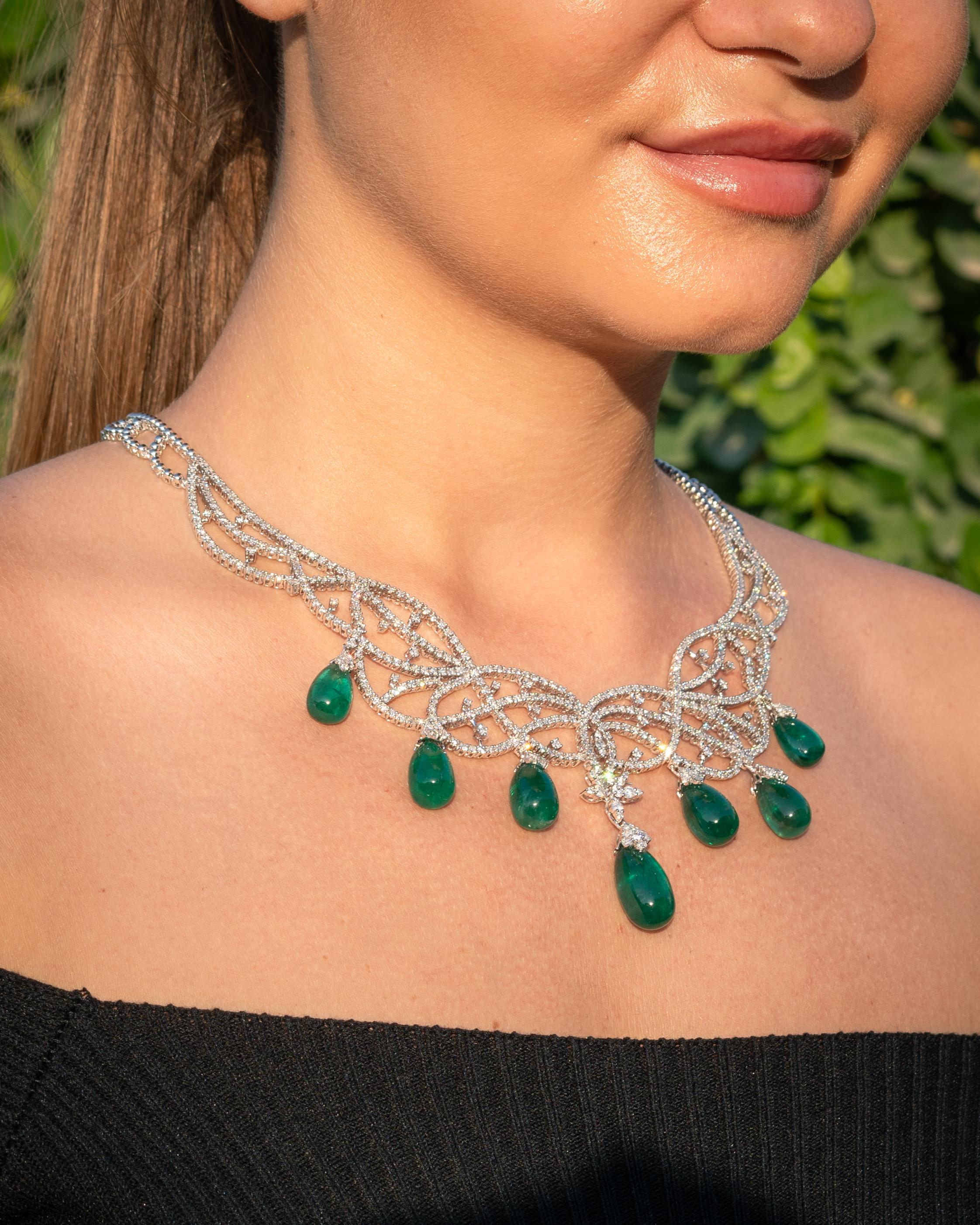 Cabochon 82 Carat Emerald Drops and Diamond 18 Karat Gold Necklace For Sale