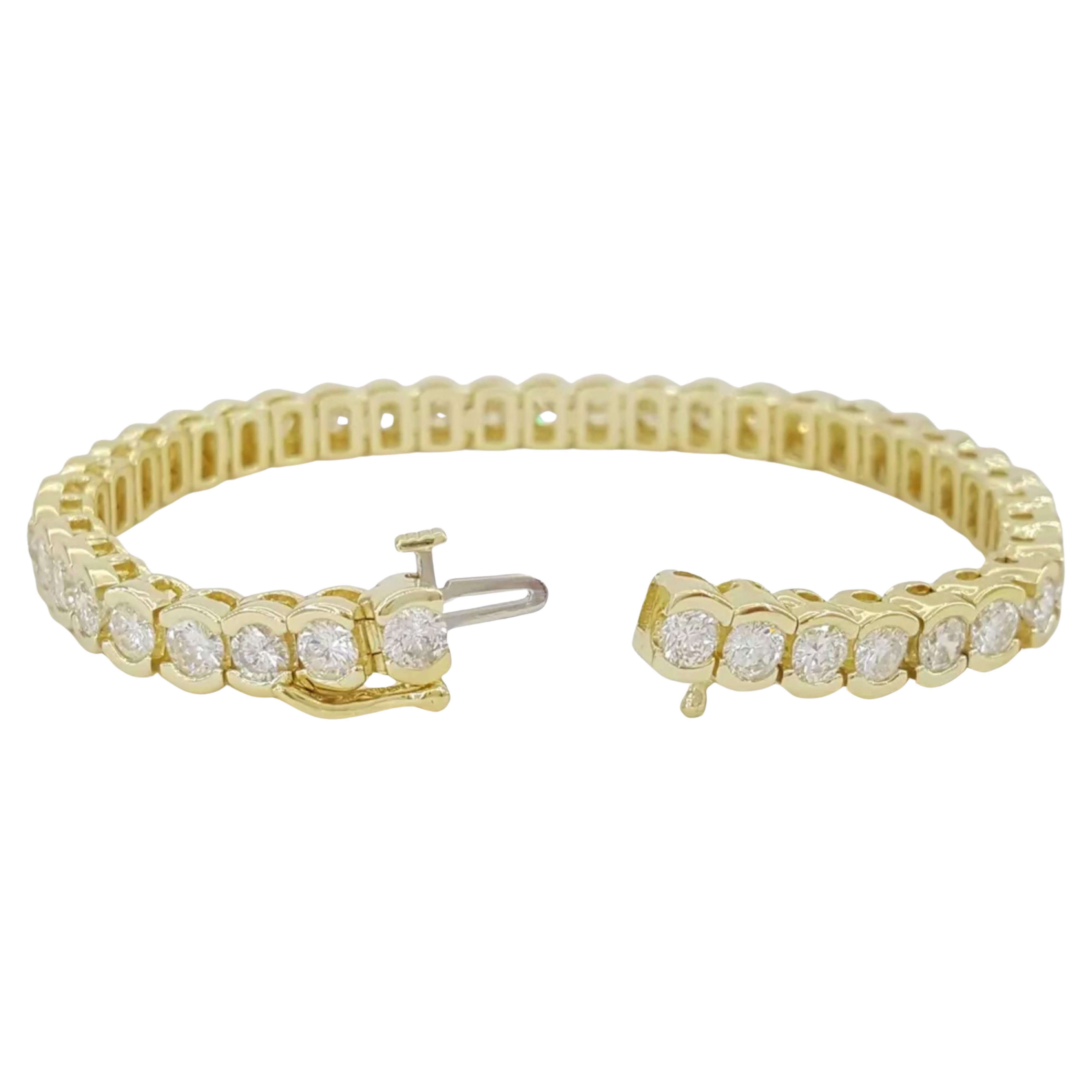 8 Ct. Tennisarmband mit rundem Brillantschliff (Rundschliff) im Angebot