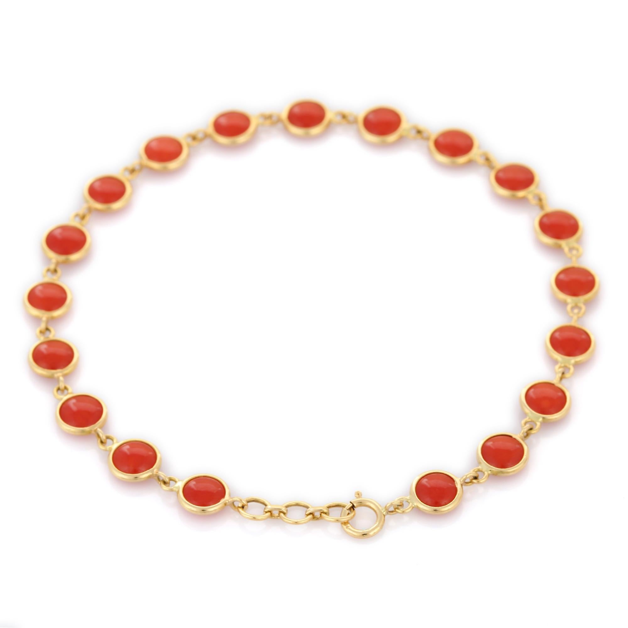 Women's 8.2 ct Round Cut Coral Station Chain Bracelet Studded in 18K Yellow Gold For Sale