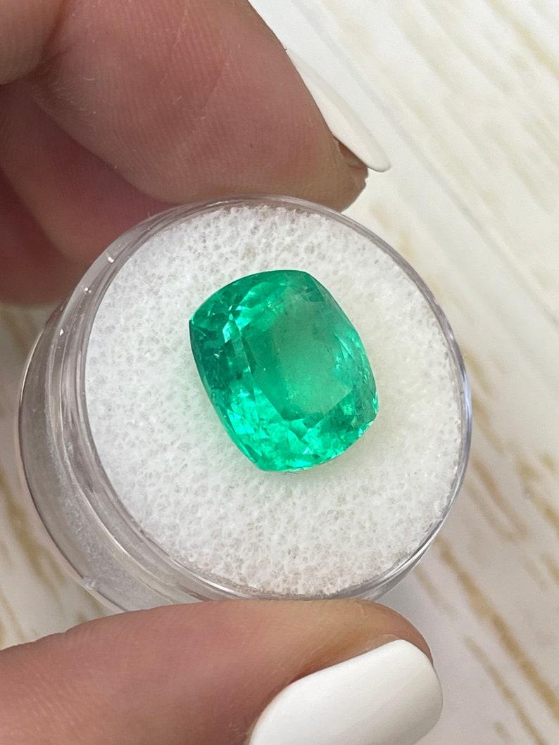 8.20 Carat 13.4x11.5 Muzo Green Colombian Emerald - Chivor Cushion Cut Gem For Sale 1