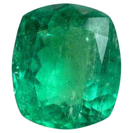 8.20 Carat 13.4x11.5 Muzo Green Colombian Emerald - Chivor Cushion Cut Gem For Sale