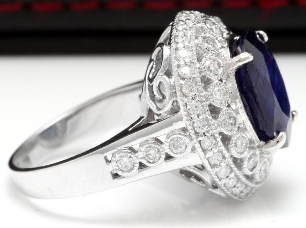 Round Cut 8.20 Carat Exquisite Natural Blue Sapphire and Diamond 14 Karat Solid White Gold For Sale