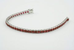 8,20 Karat Rubin-Tennisarmband aus 18 Karat Weißgold