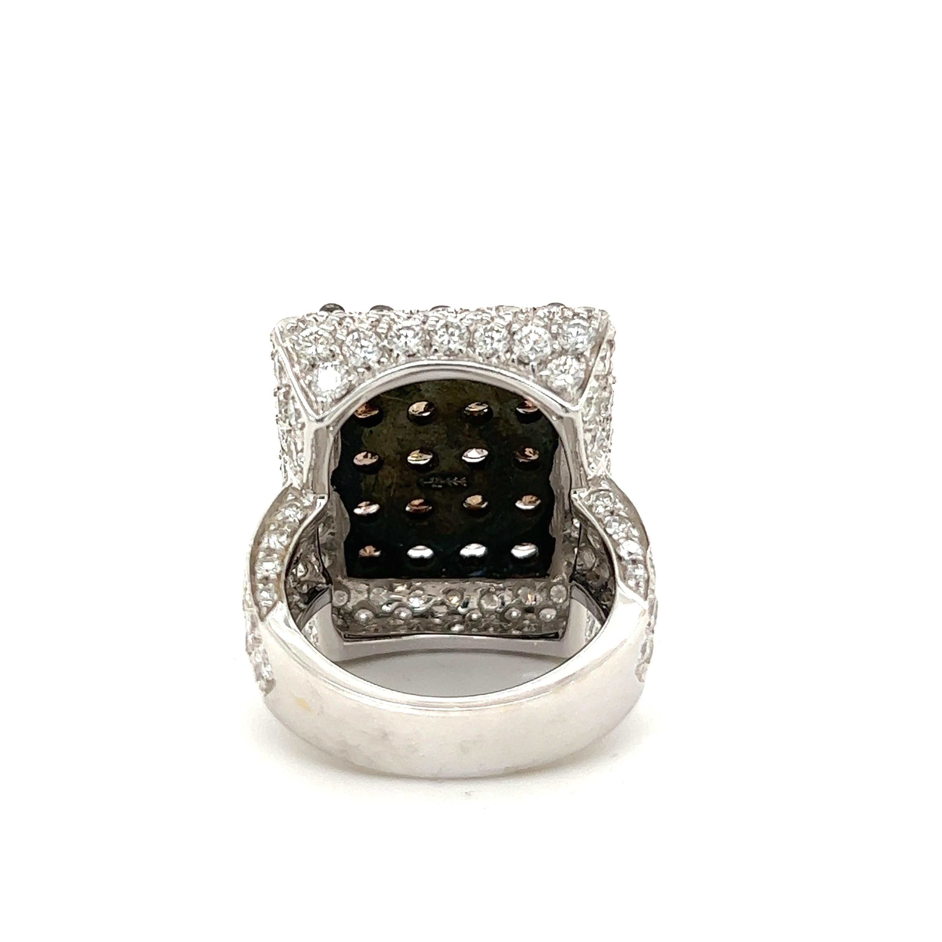 Round Cut 8.20 Carats Brown and White Diamond Ring For Sale