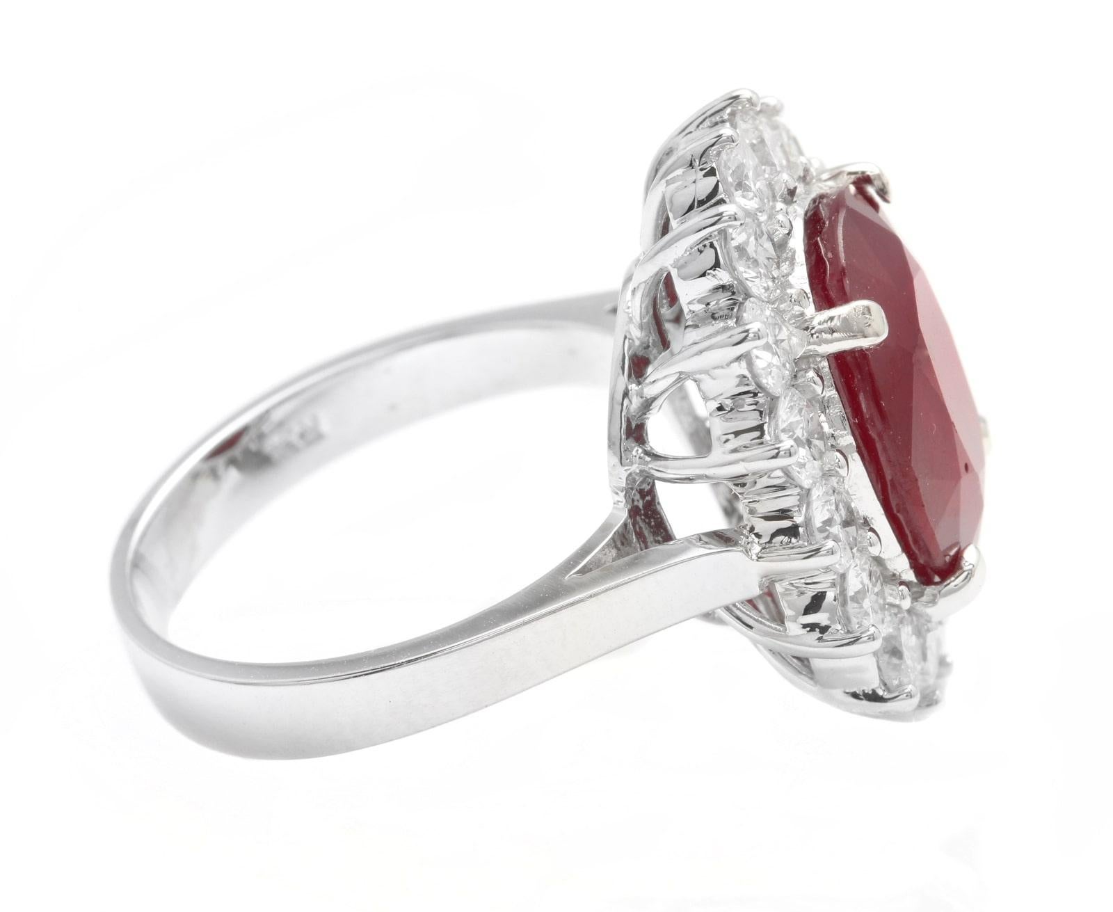 8,20 Karat roter Rubin und Diamant 14K massiver Weißgold Ring (Gemischter Schliff) im Angebot