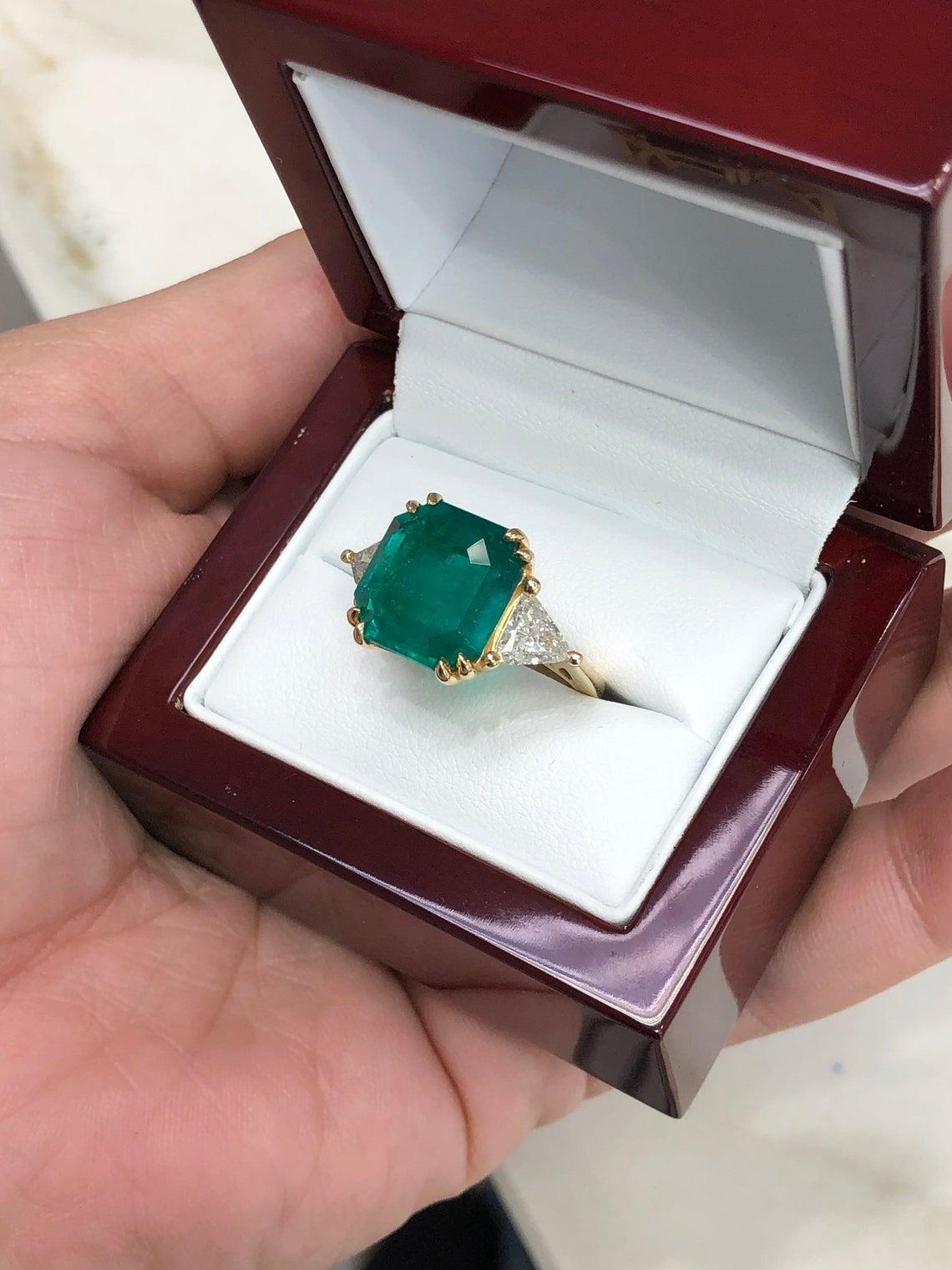 8.20tcw 18K Three Stone Colombian Emerald Cut & Trillion Diamond Ring 3