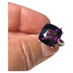 8,22 Karat lila Spinell im Kissenschliff No Heat Ring 18K Weißgold Solitär-Ring