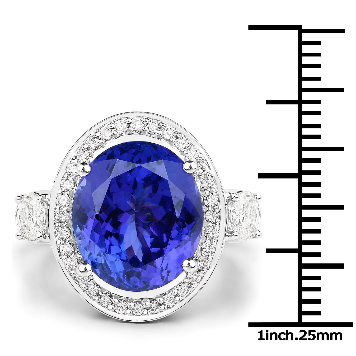 Contemporary 8.23 Carat Tanzanite and Diamond 18 Karat White Gold Cocktail Ring For Sale